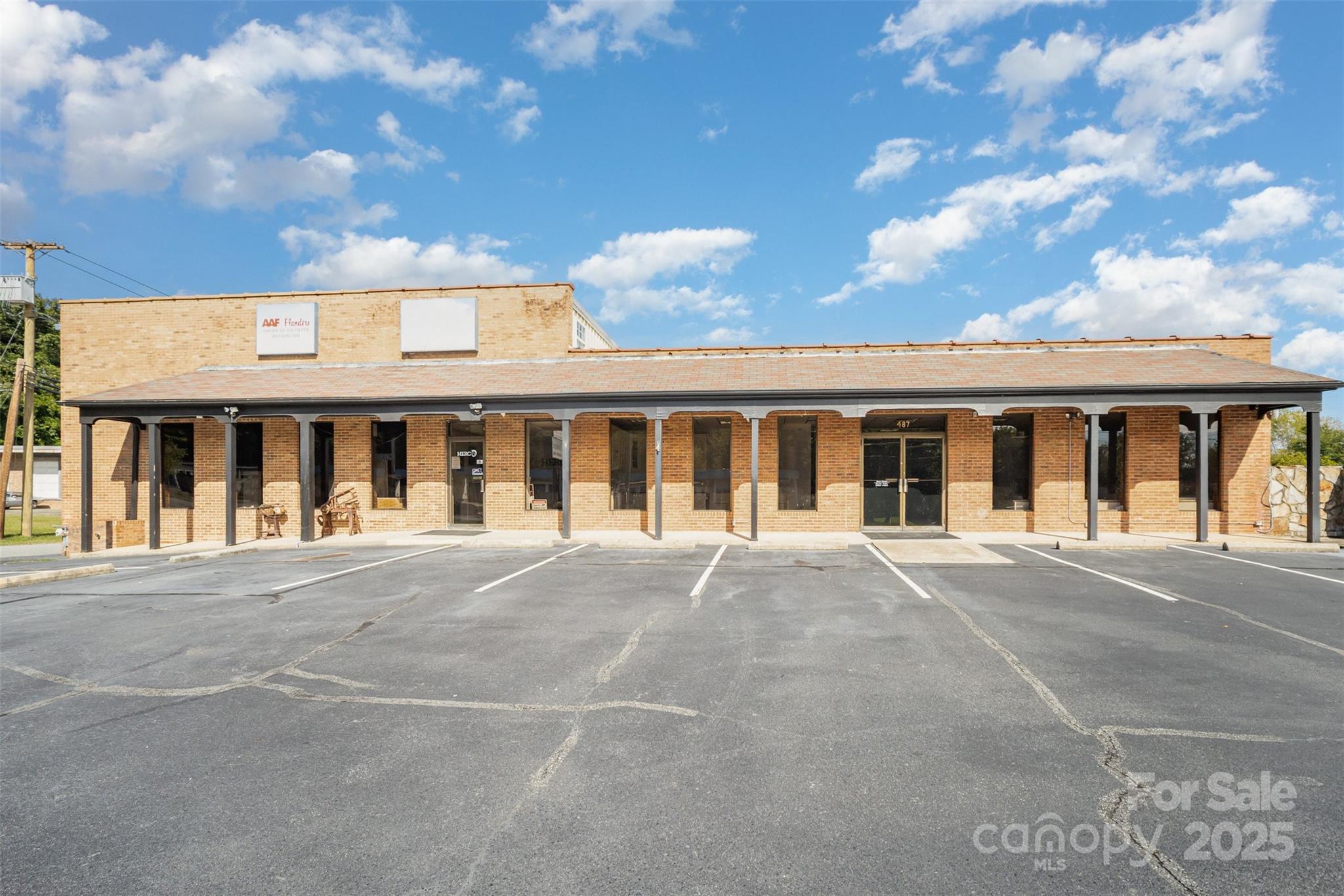487 Corban Avenue Property Photo 11
