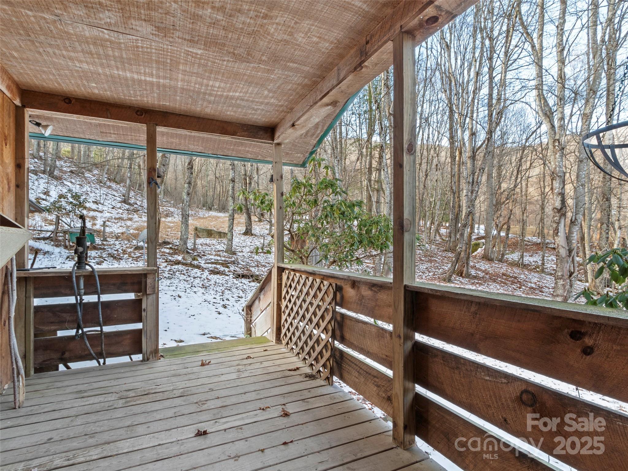 1571 Roaring Fork Road Property Photo 14
