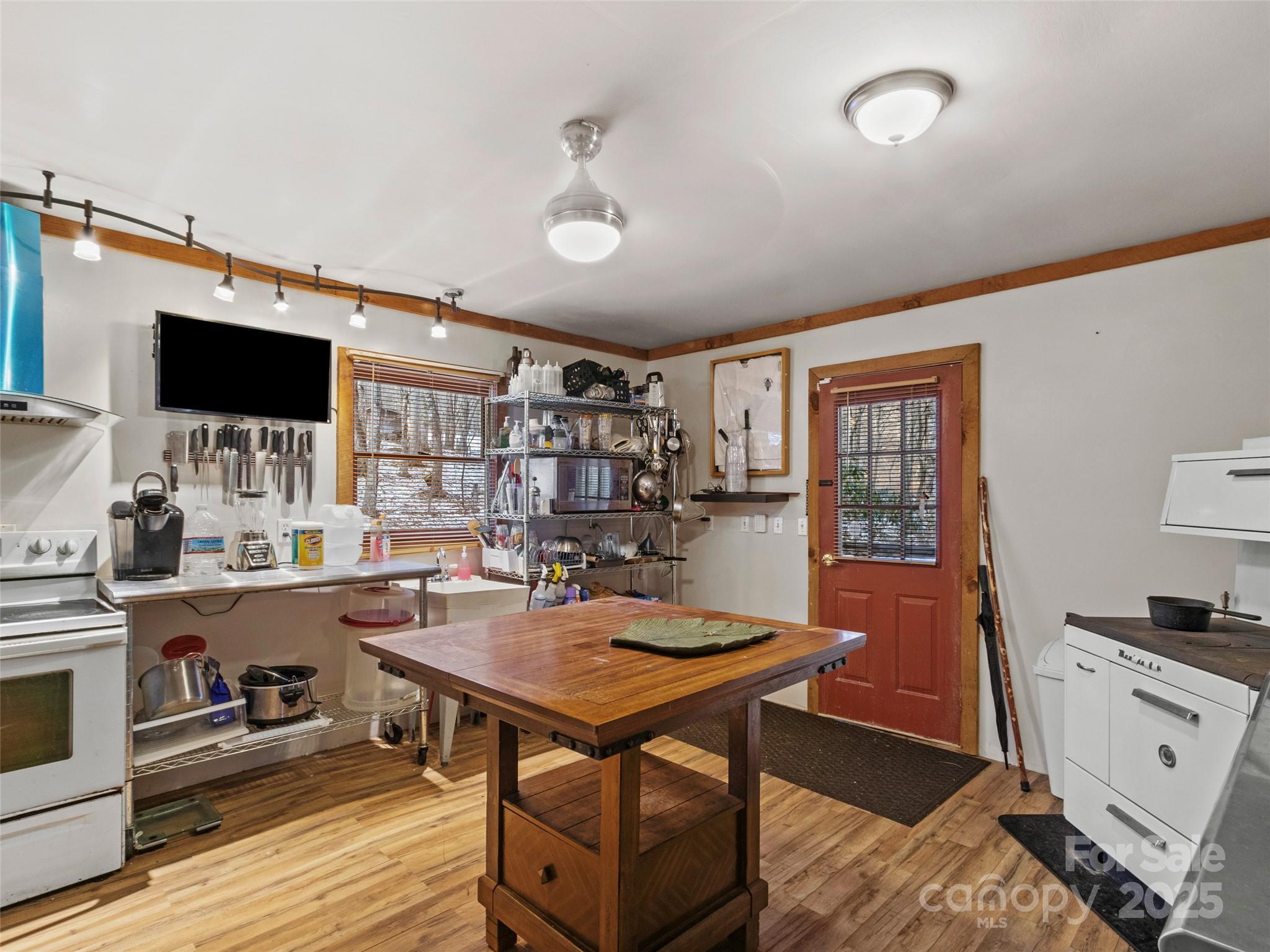 1571 Roaring Fork Road Property Photo 21