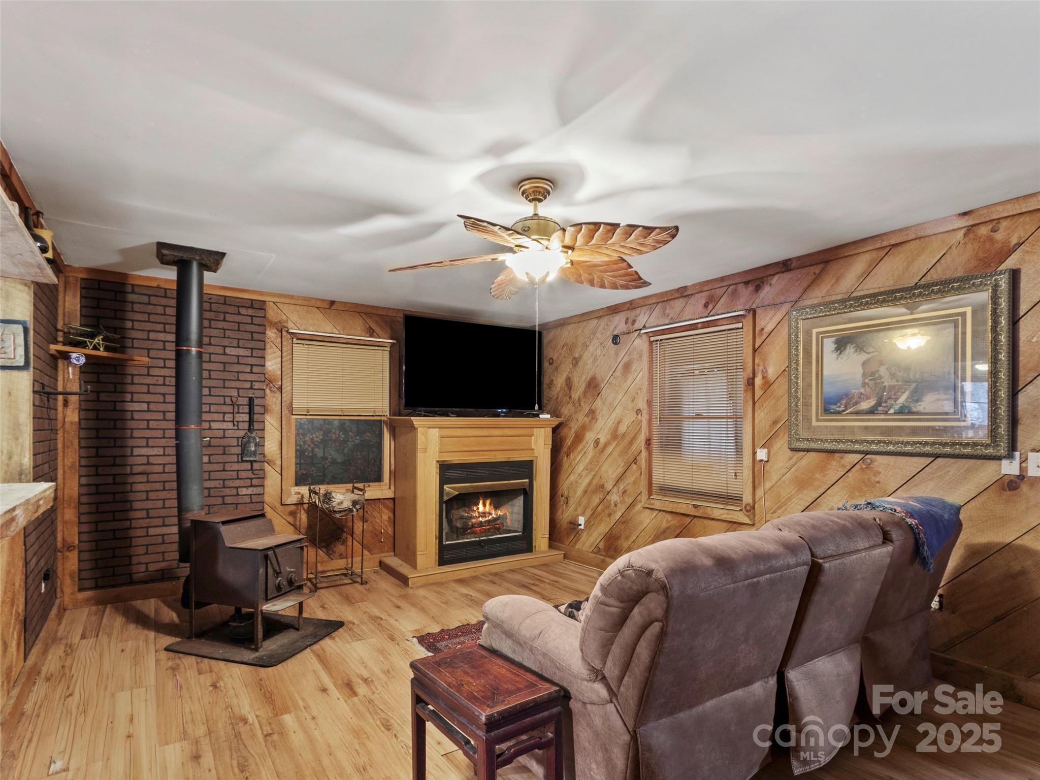 1571 Roaring Fork Road Property Photo 22