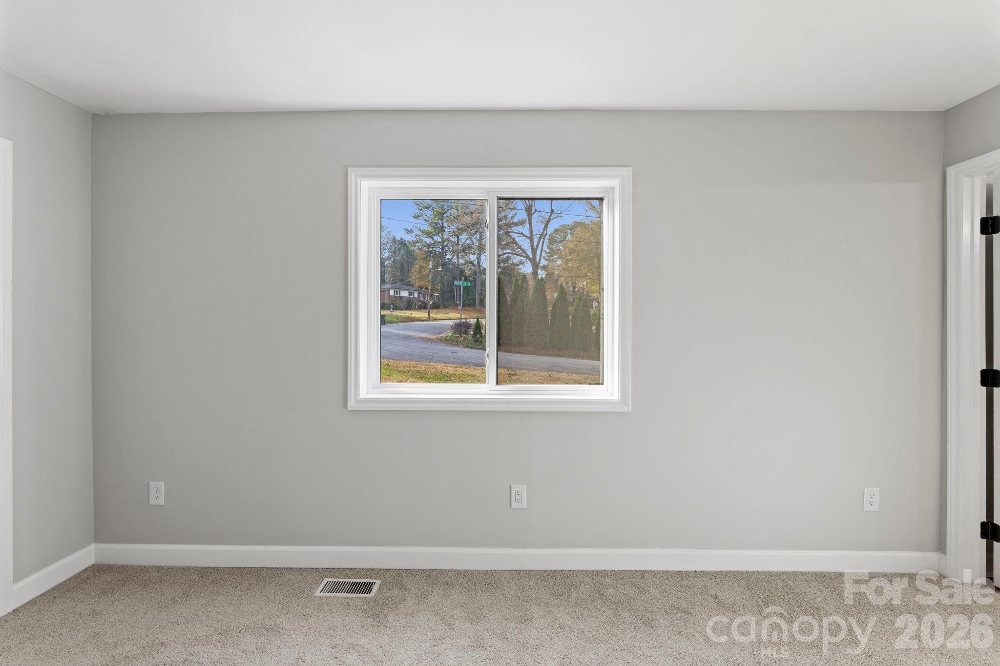 274 Hatley Circle Property Photo 32