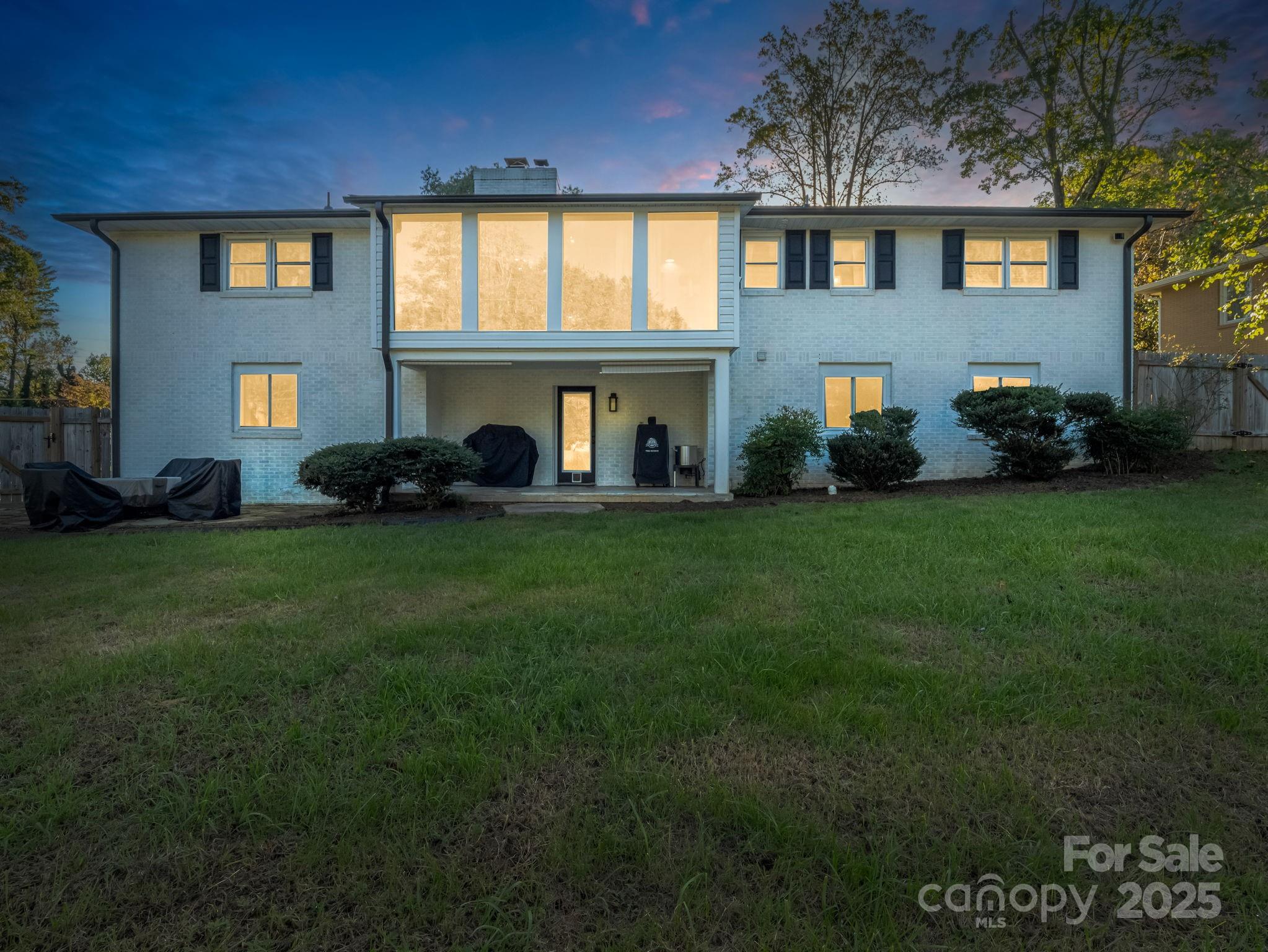 2115 N Stoney View Court Property Photo 5