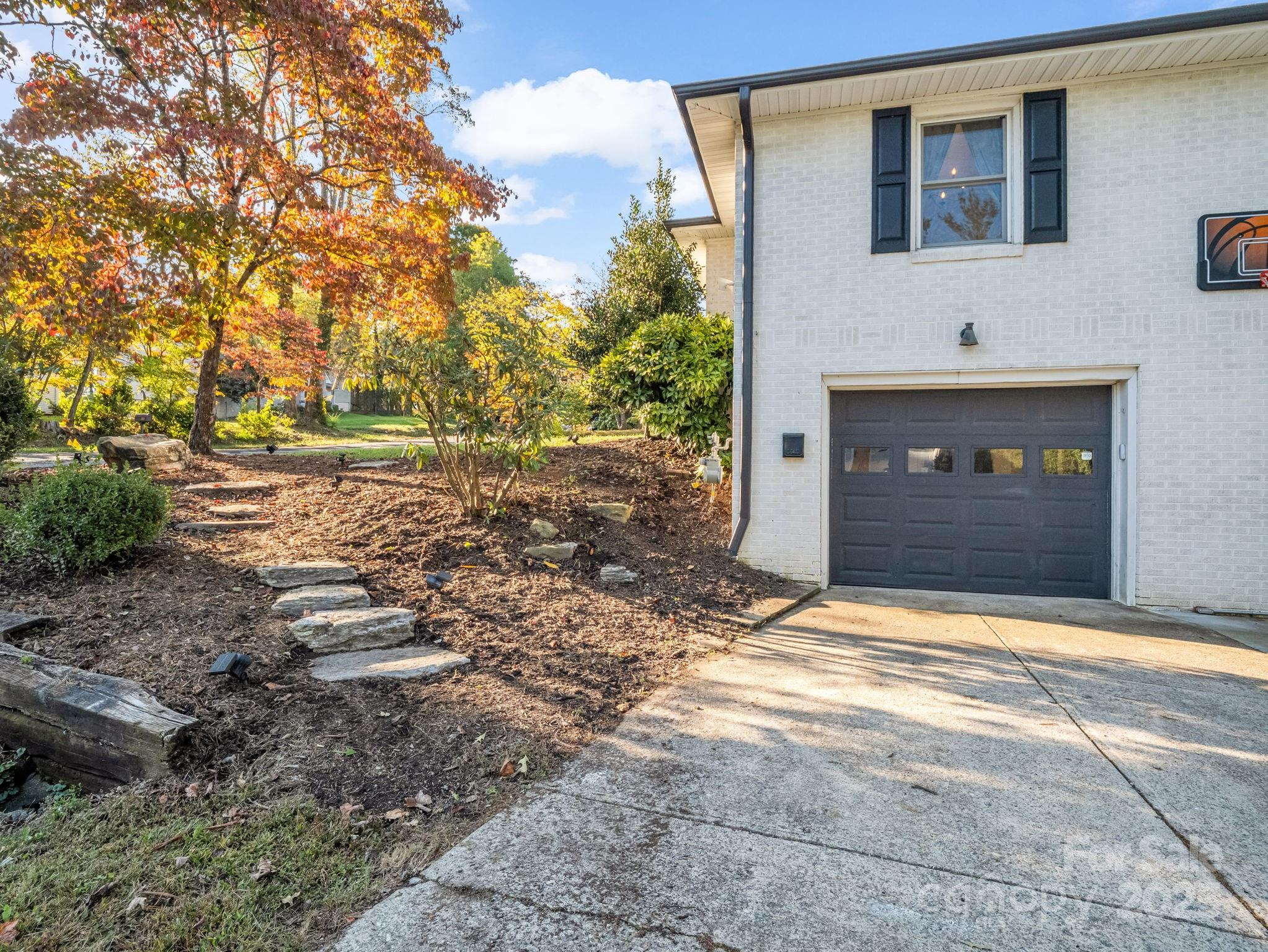 2115 N Stoney View Court Property Photo 6