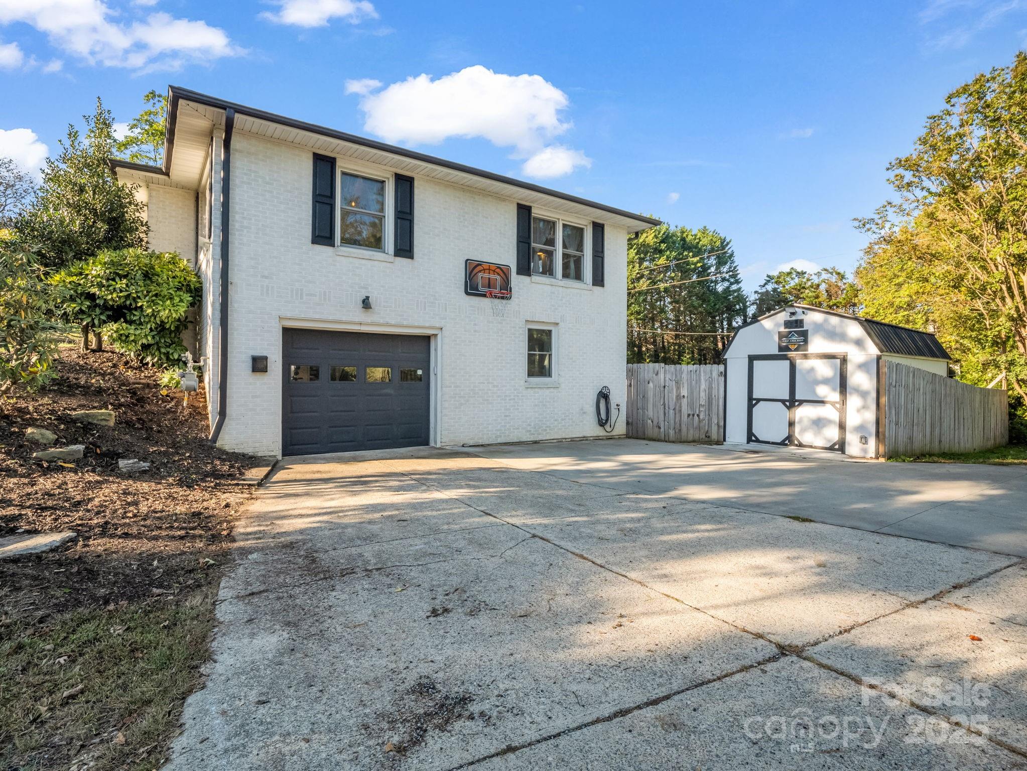 2115 N Stoney View Court Property Photo 42