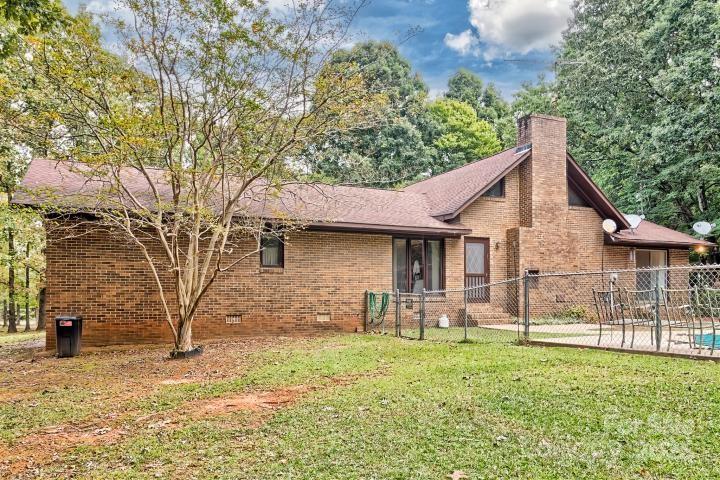 3966 Red Doc Road Property Photo 5