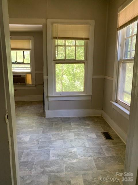 405 S Yates Street Property Photo 15