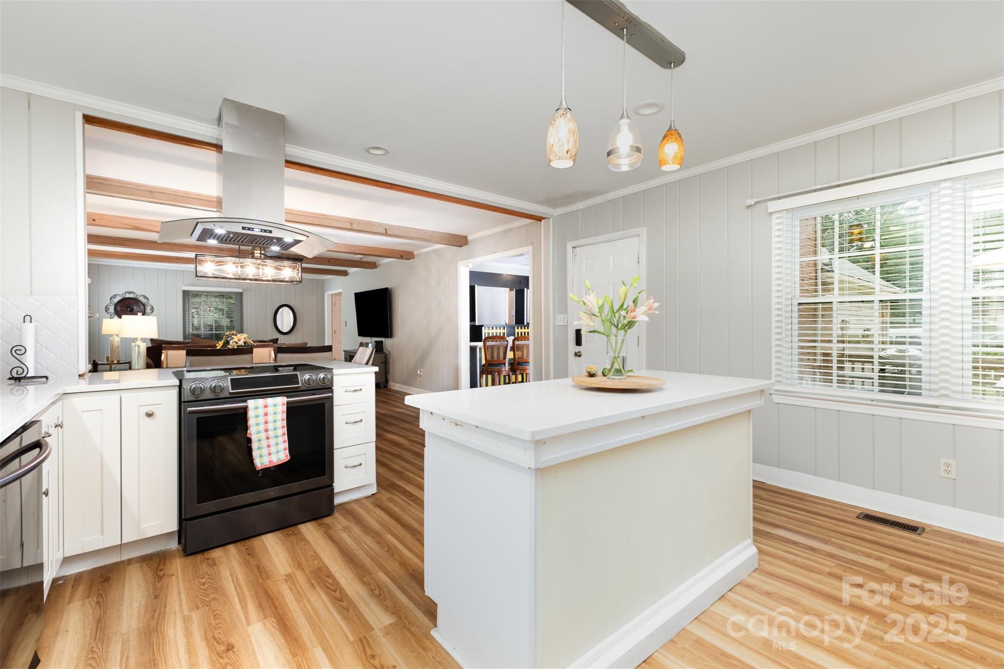 526 Rock Springs Road Property Photo 5