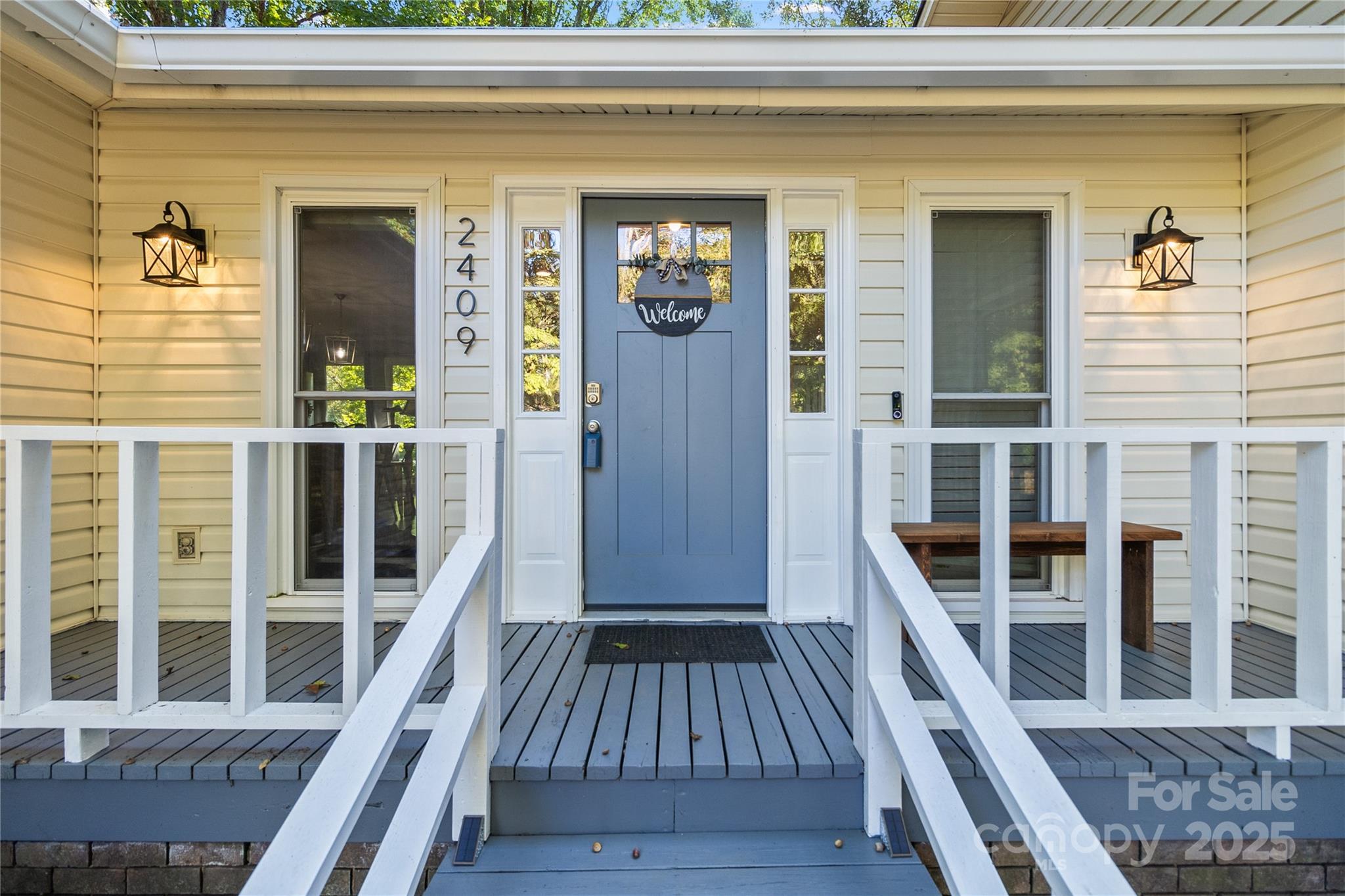 2409 Woodleigh Drive Property Photo 1