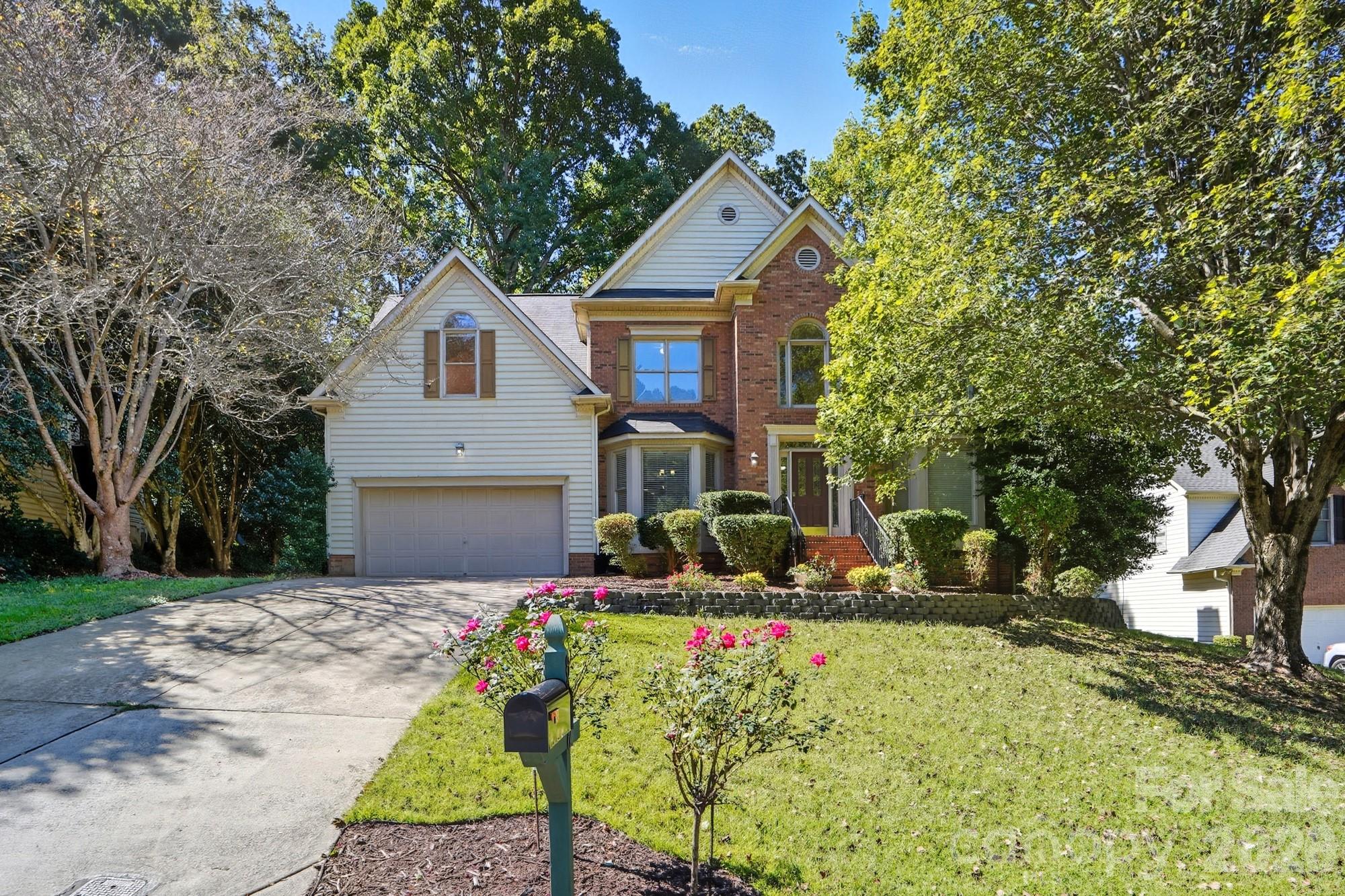 8016 Painted Pony Court Property Photo 3