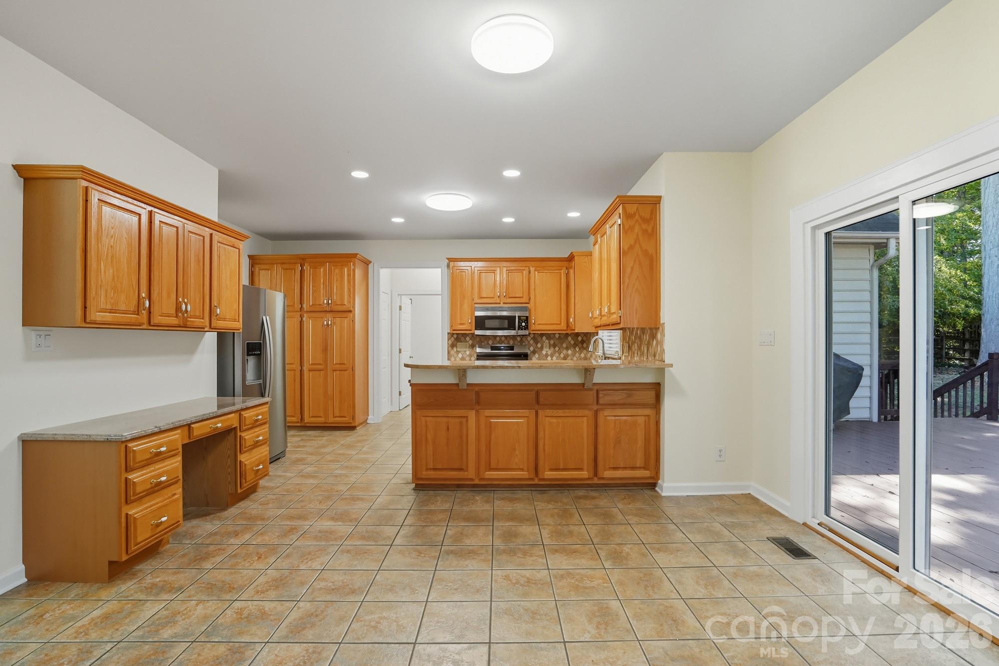 8016 Painted Pony Court Property Photo 10
