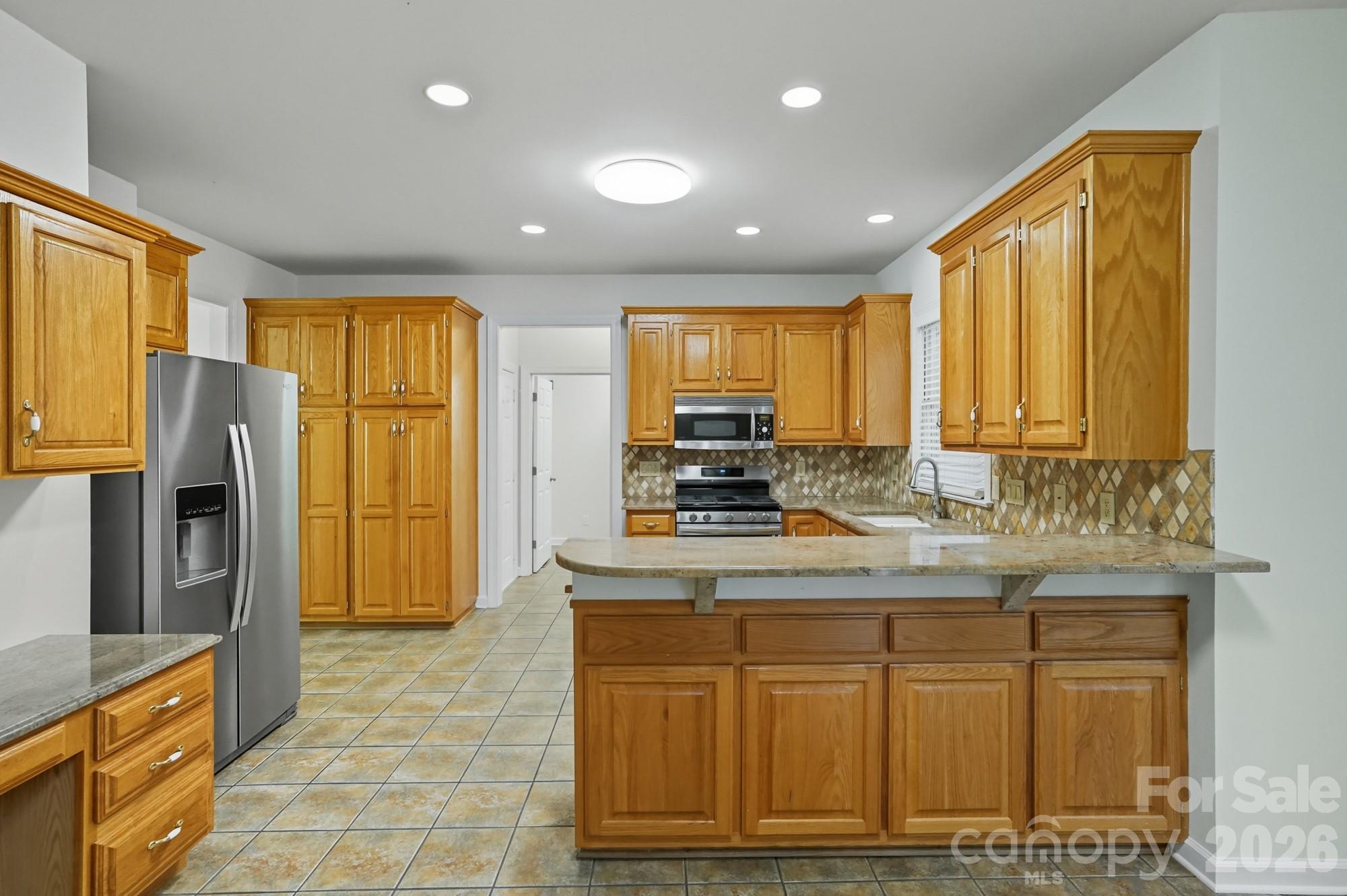 8016 Painted Pony Court Property Photo 11