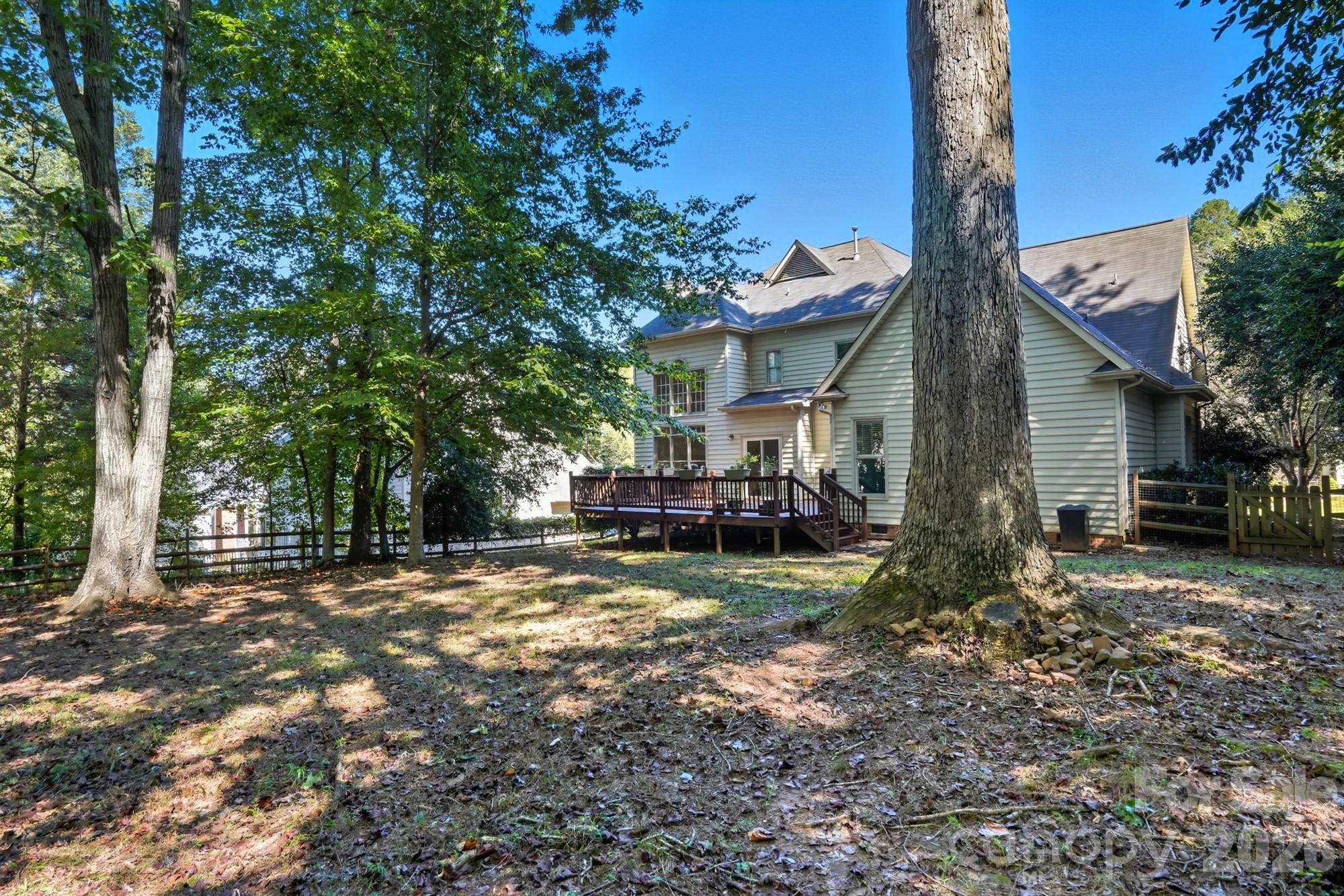 8016 Painted Pony Court Property Photo 35