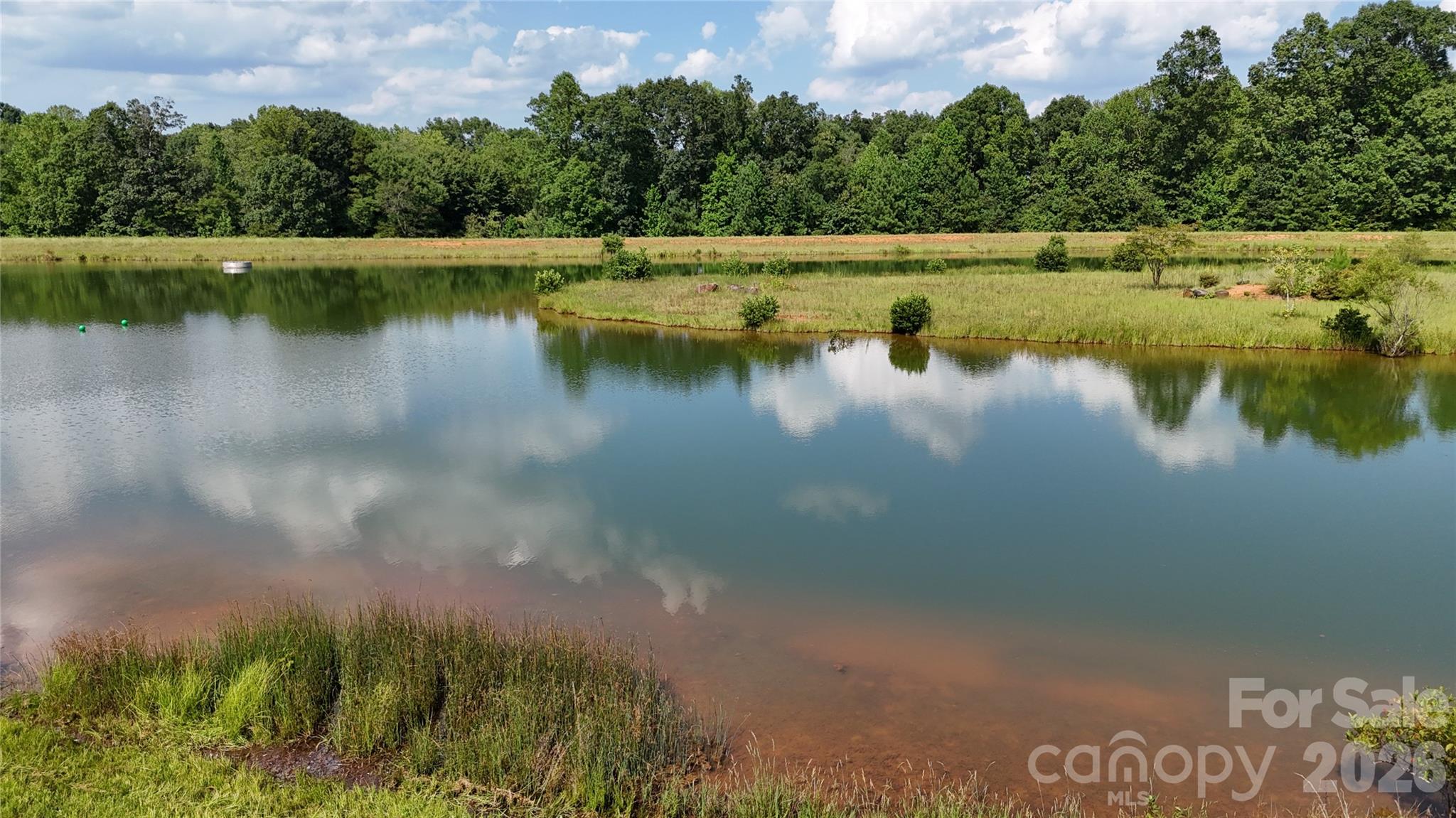 4488 Mirror Lake Drive Property Photo 7
