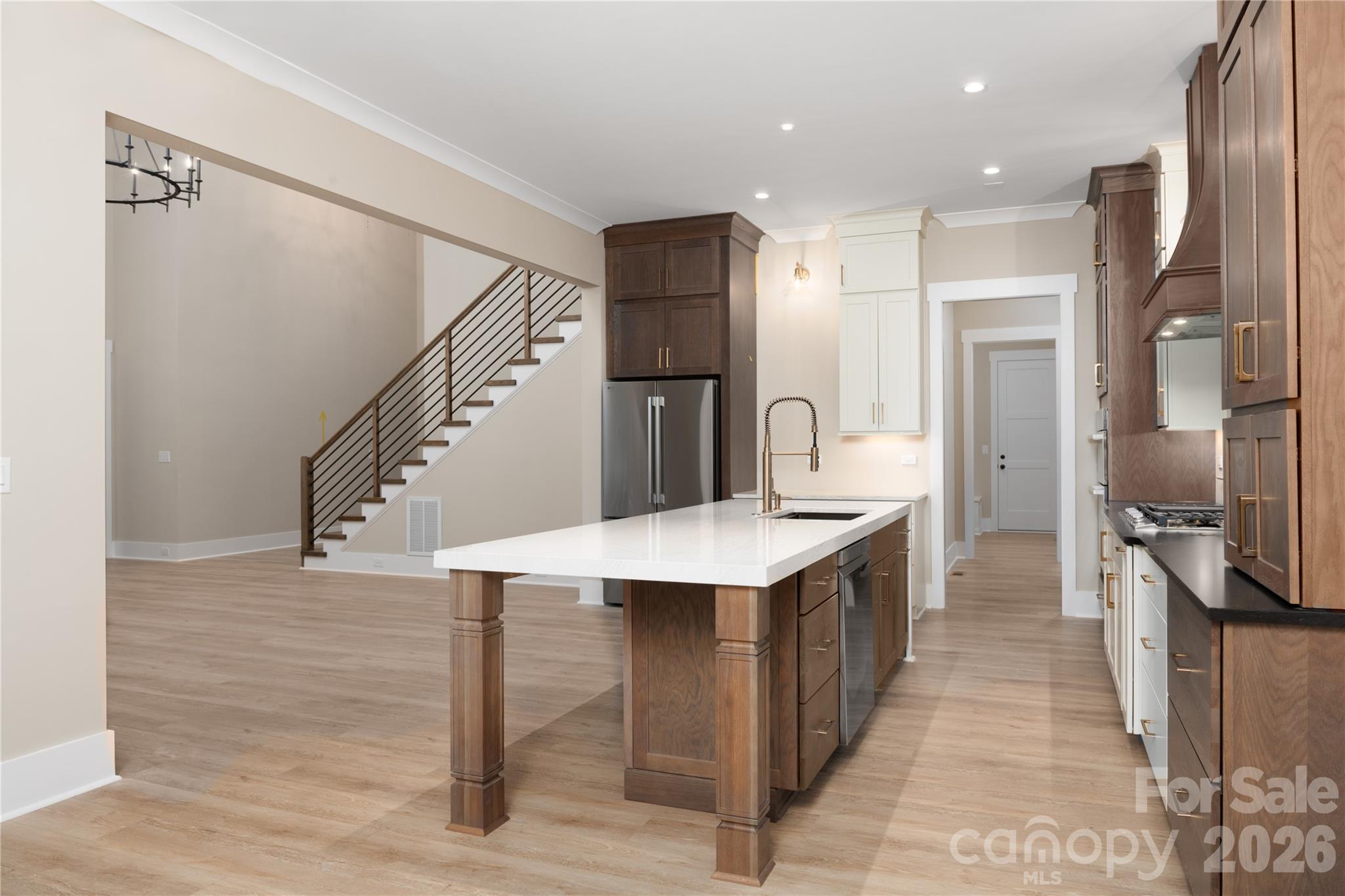 4488 Mirror Lake Drive Property Photo 15