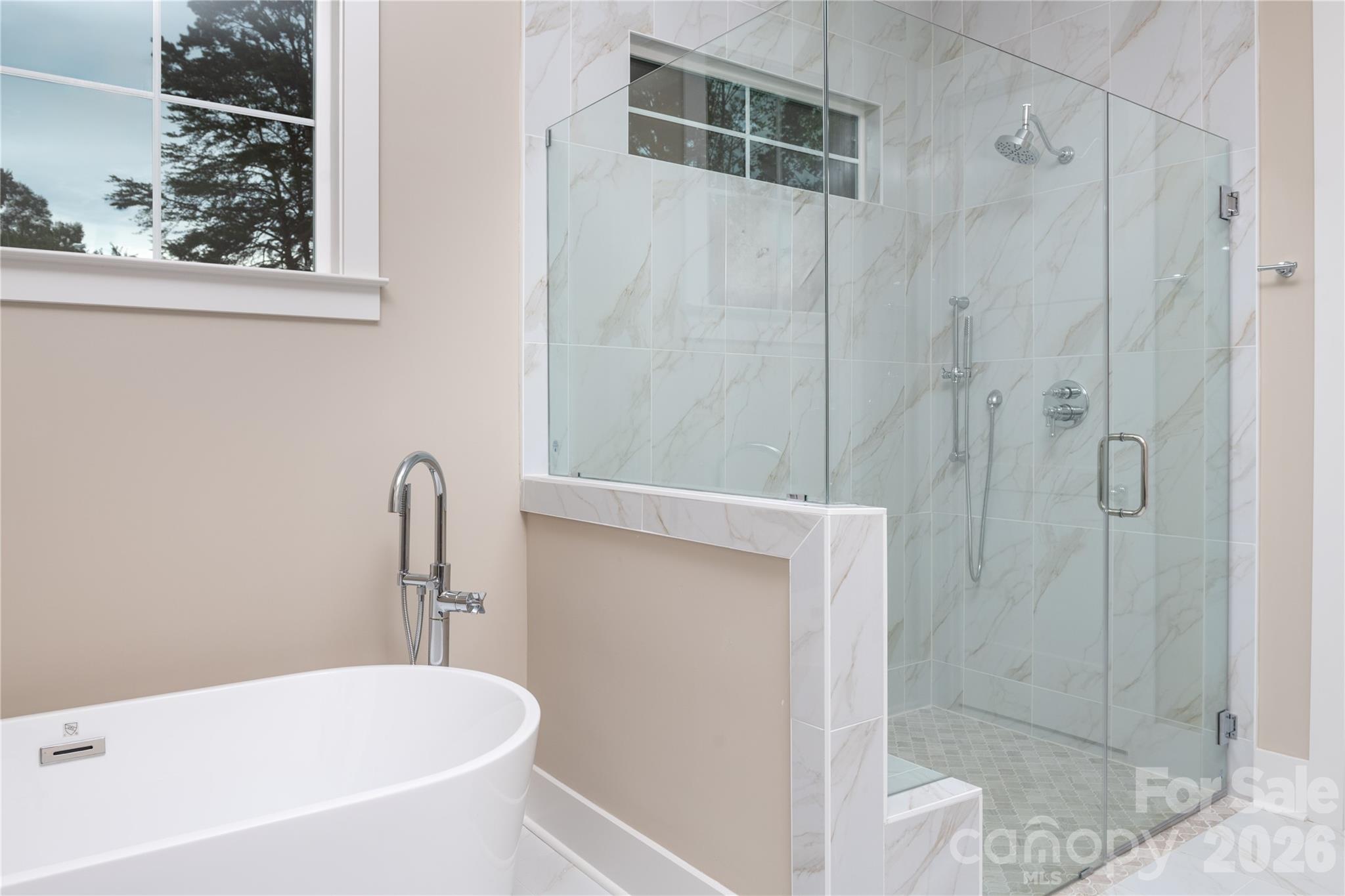 4488 Mirror Lake Drive Property Photo 20