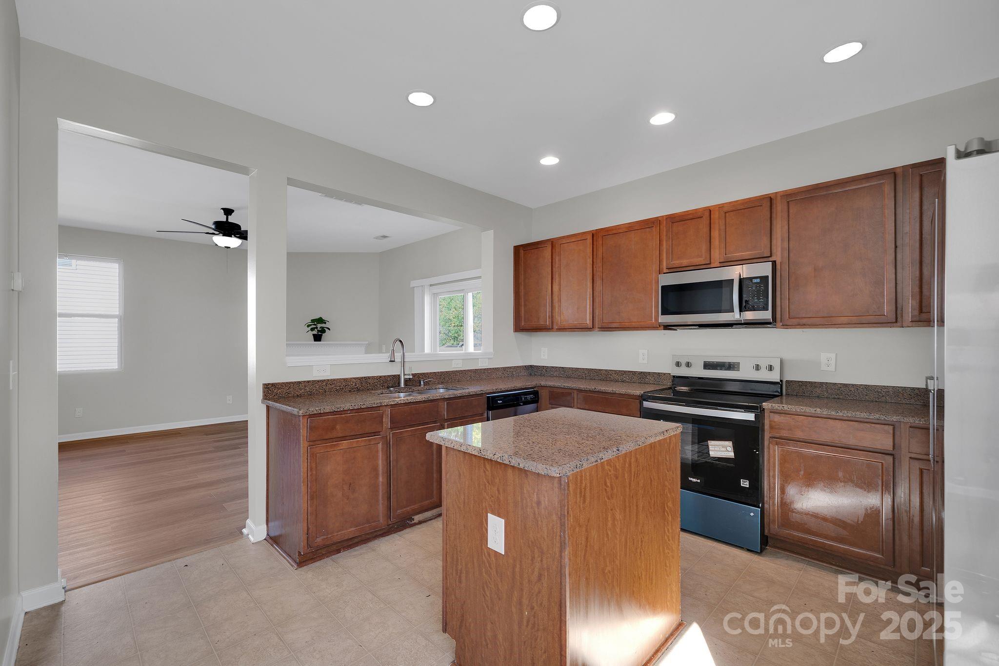 12404 Bending Branch Road Property Photo 5