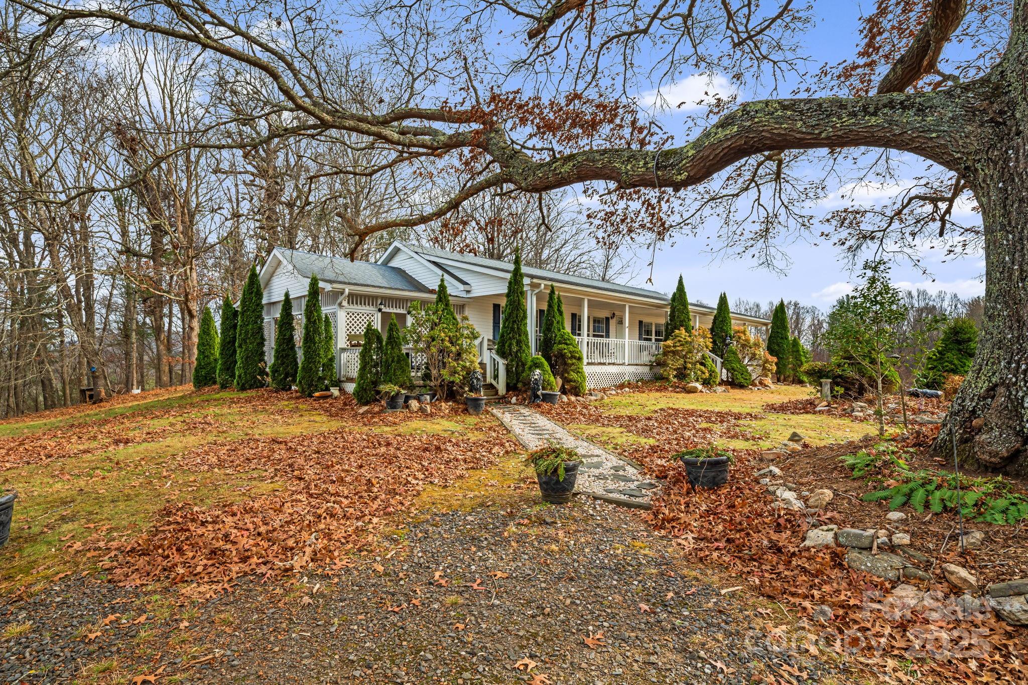 686 Sam Jones Road Property Photo 1