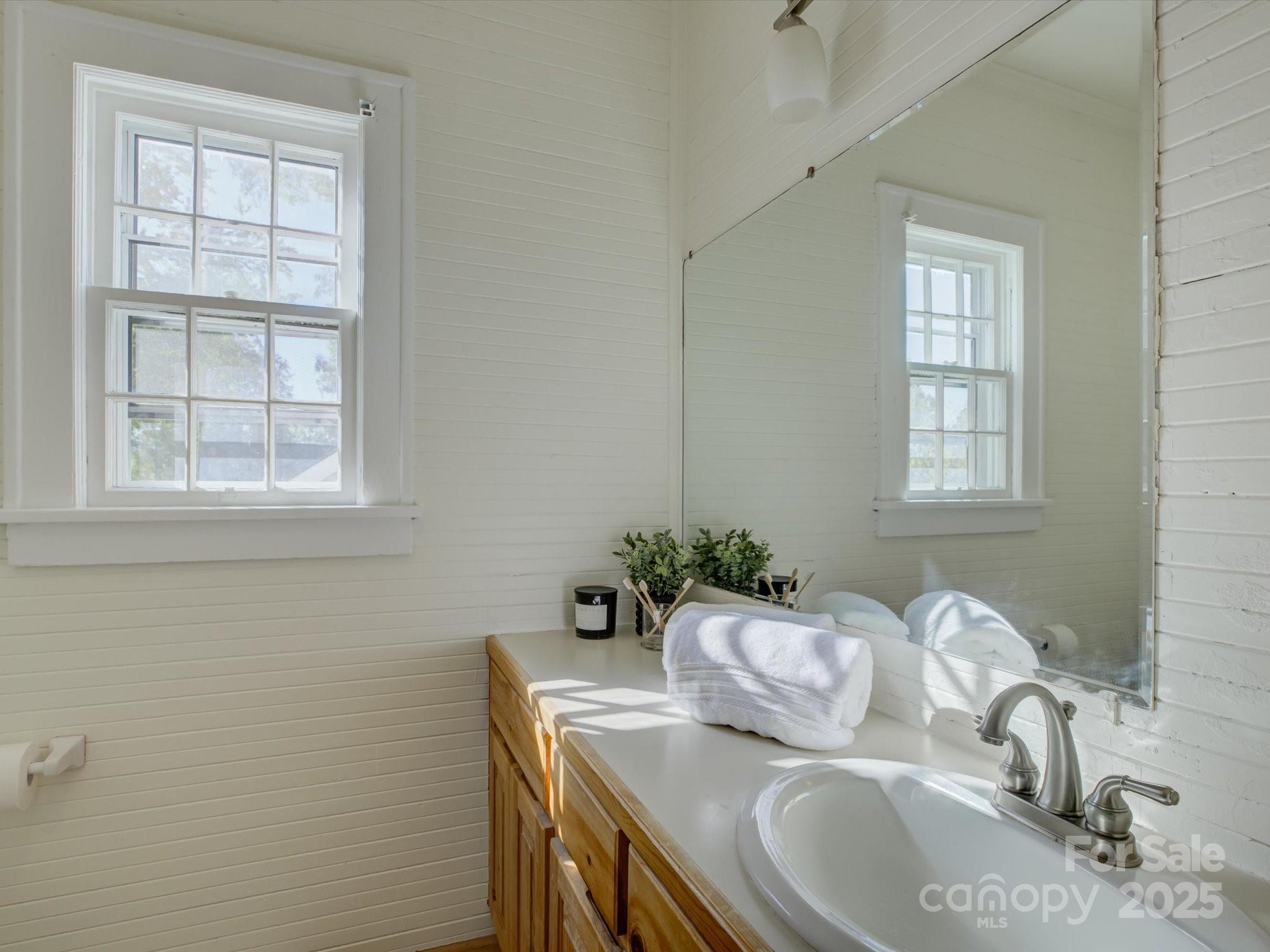 305 Park Drive Property Photo 26