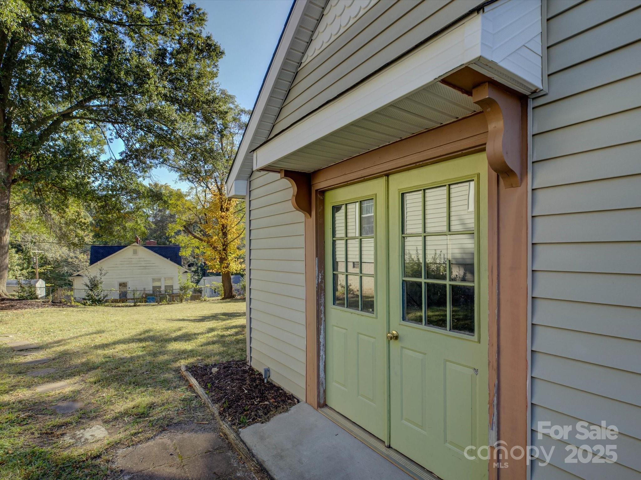 305 Park Drive Property Photo 33