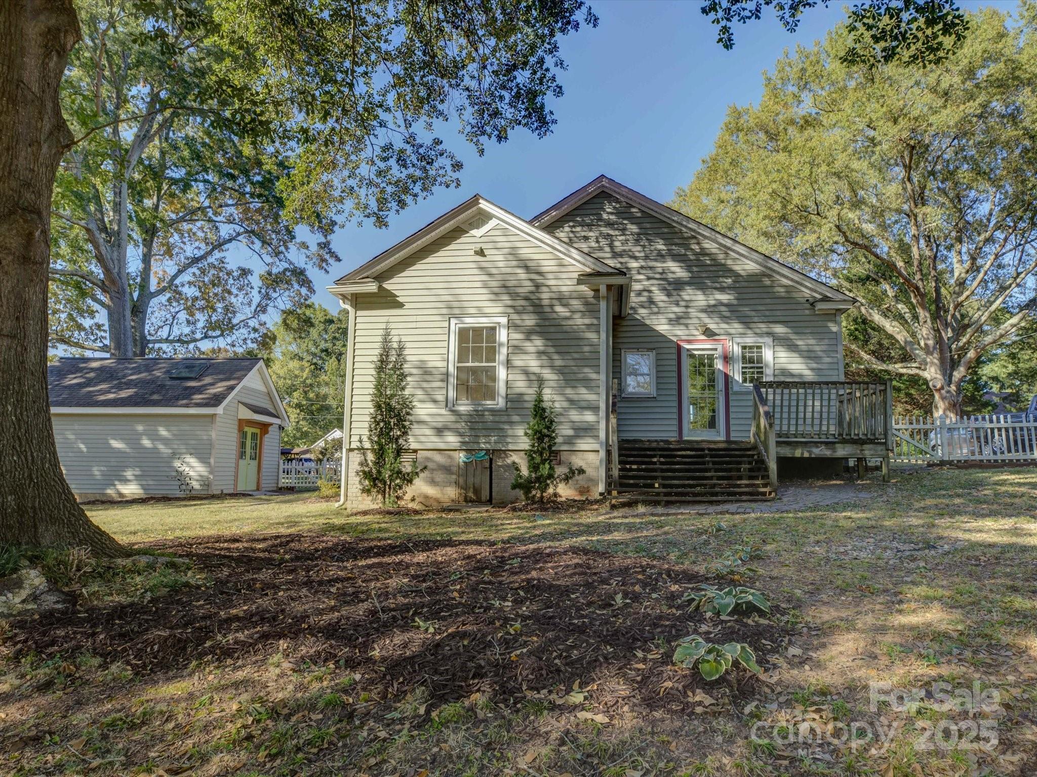 305 Park Drive Property Photo 37