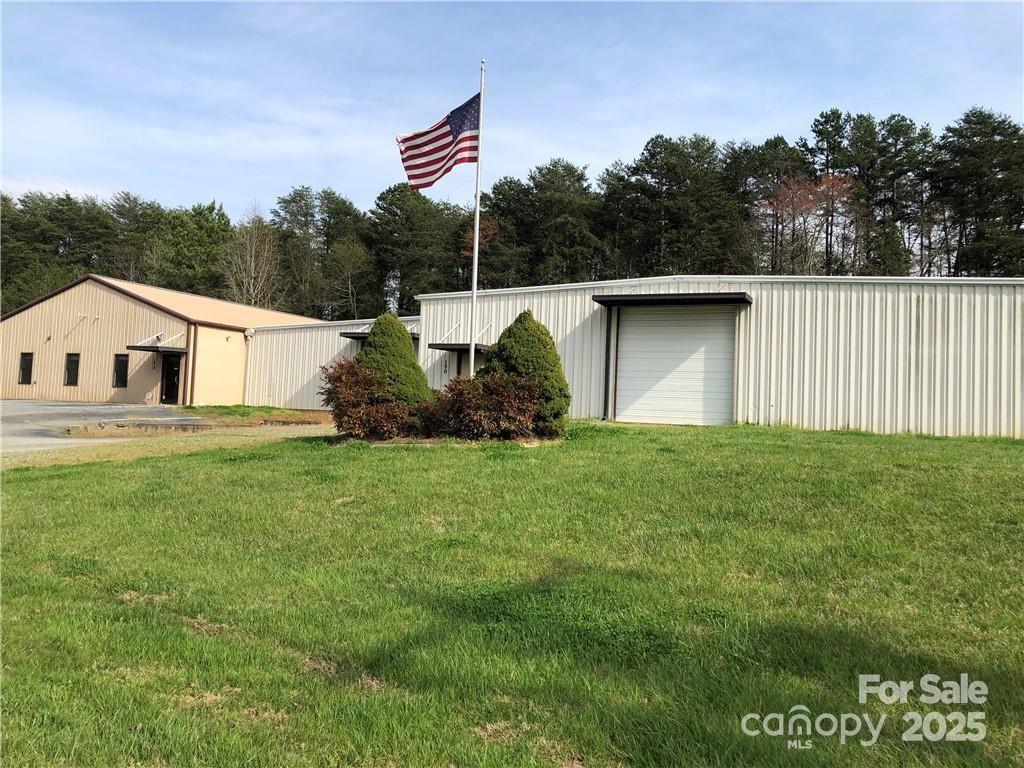 190 Joshua Court Property Photo 3