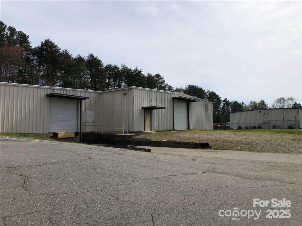 190 Joshua Court Property Photo 7