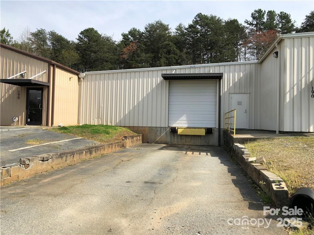 190 Joshua Court Property Photo 17