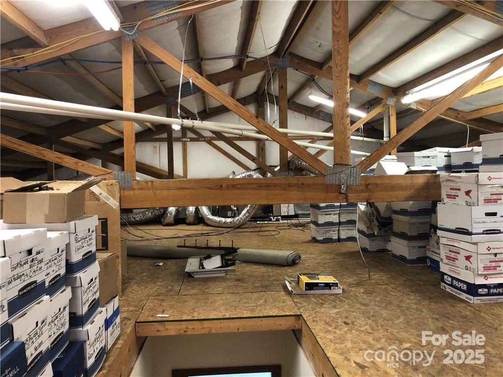 190 Joshua Court Property Photo 32