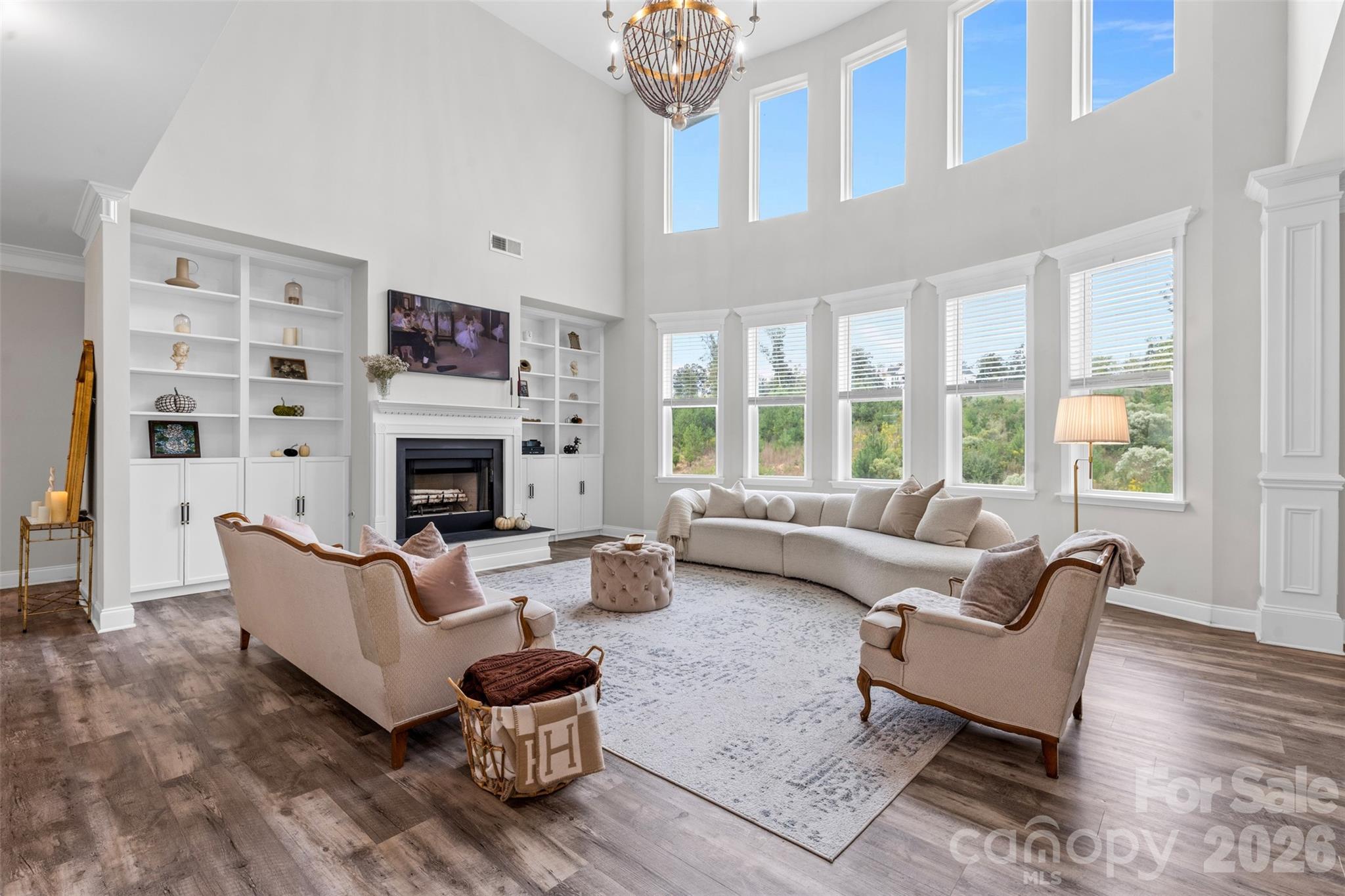 2633 Lakefront Drive Property Photo 1