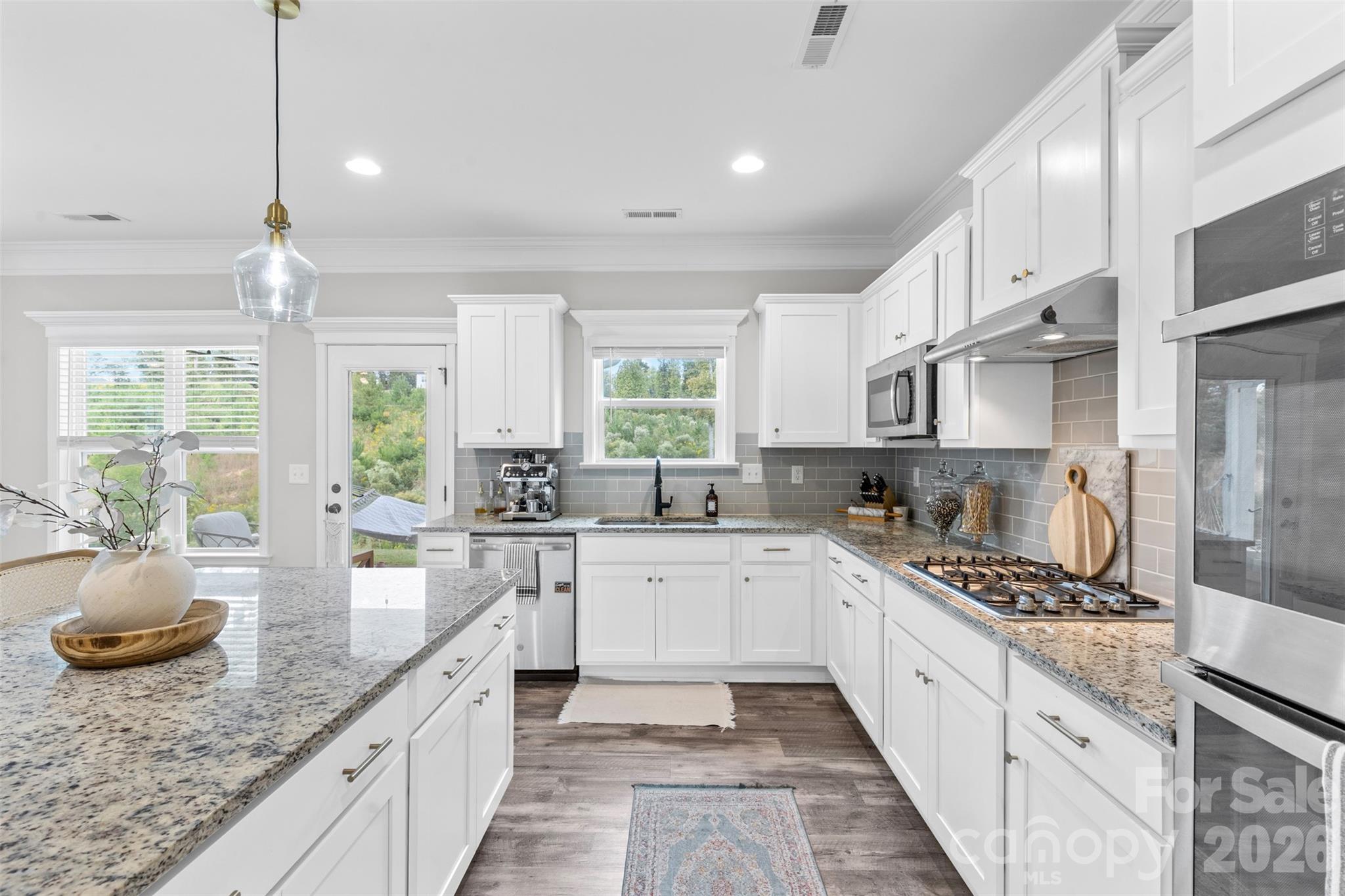 2633 Lakefront Drive Property Photo 14