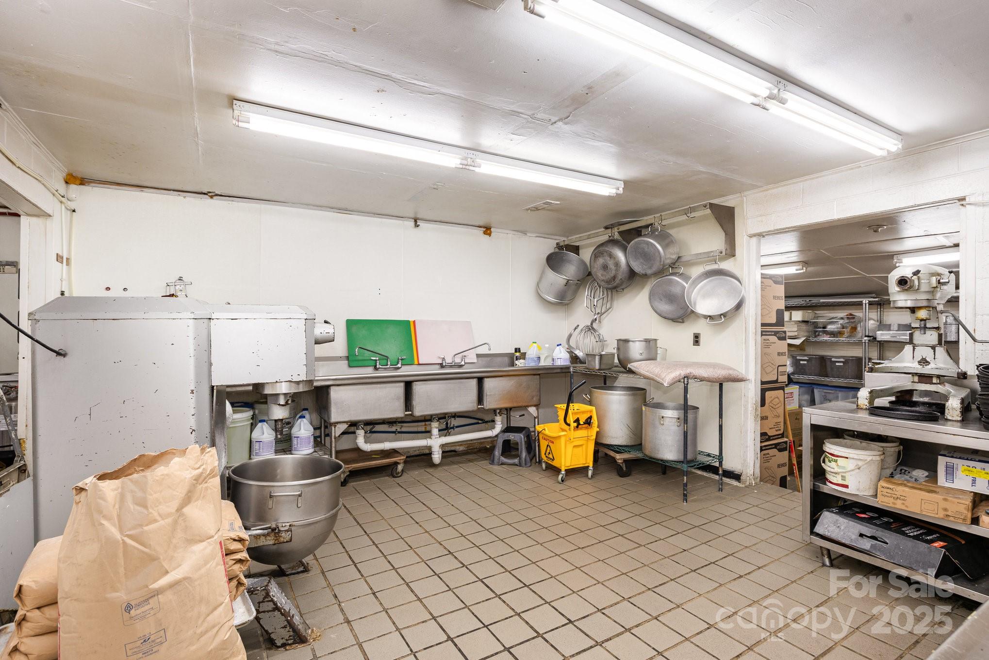 0000 Statesville Boulevard Property Photo 11