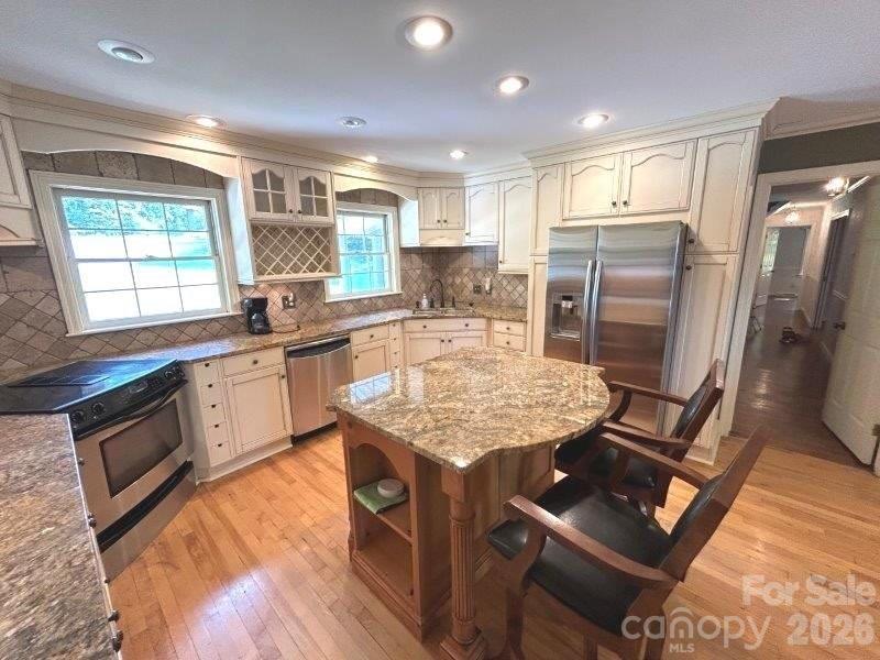 10 Riverview Circle Property Photo 7