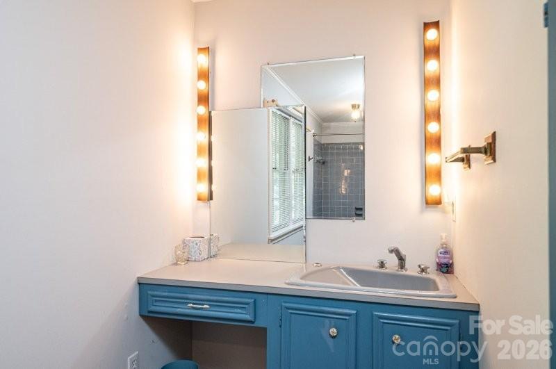 10 Riverview Circle Property Photo 12