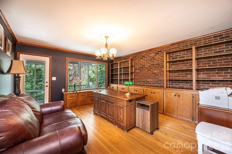 10 Riverview Circle Property Photo 21