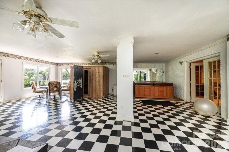 10 Riverview Circle Property Photo 41