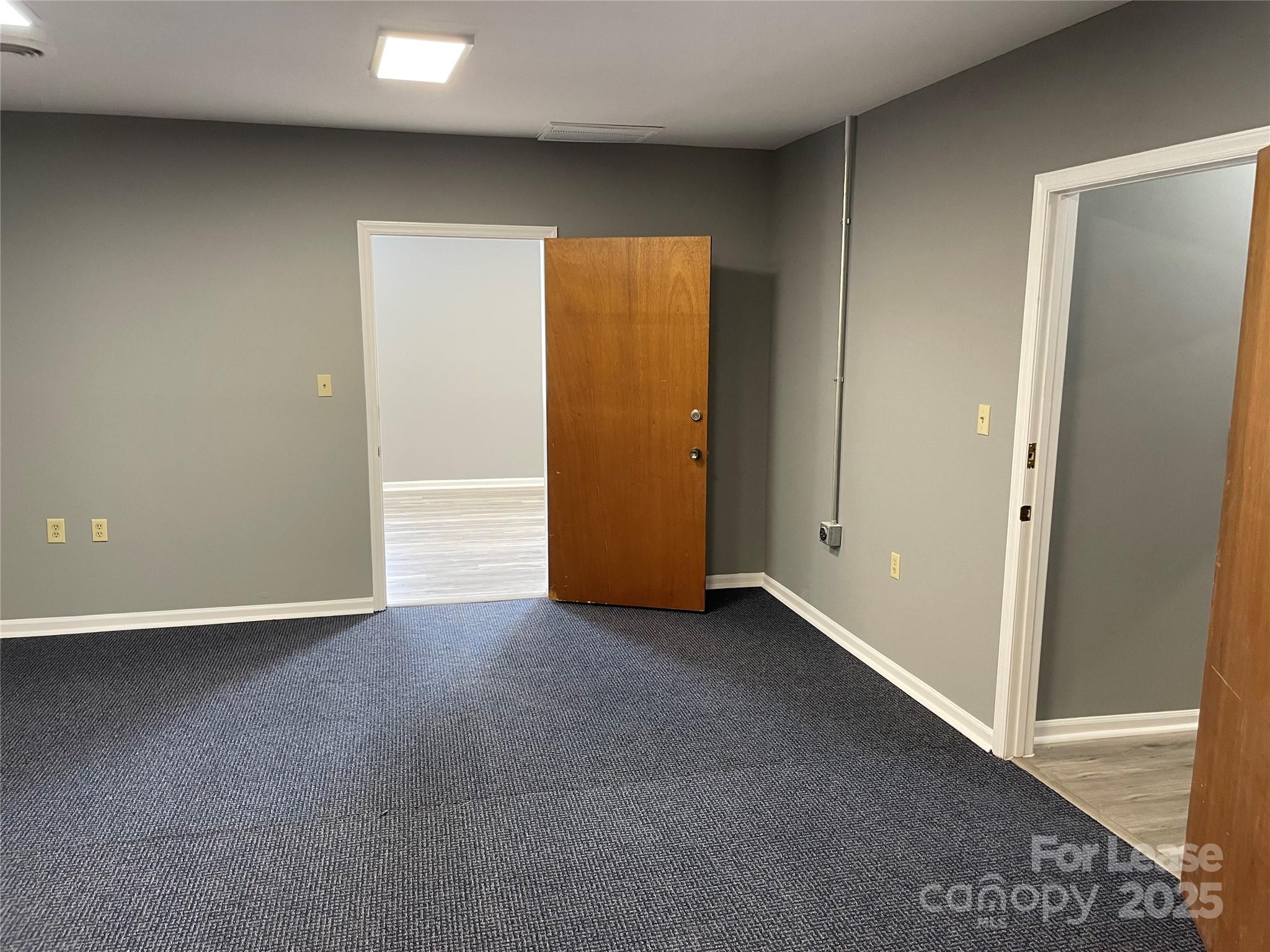 907 Bessemer City Road Property Photo 7