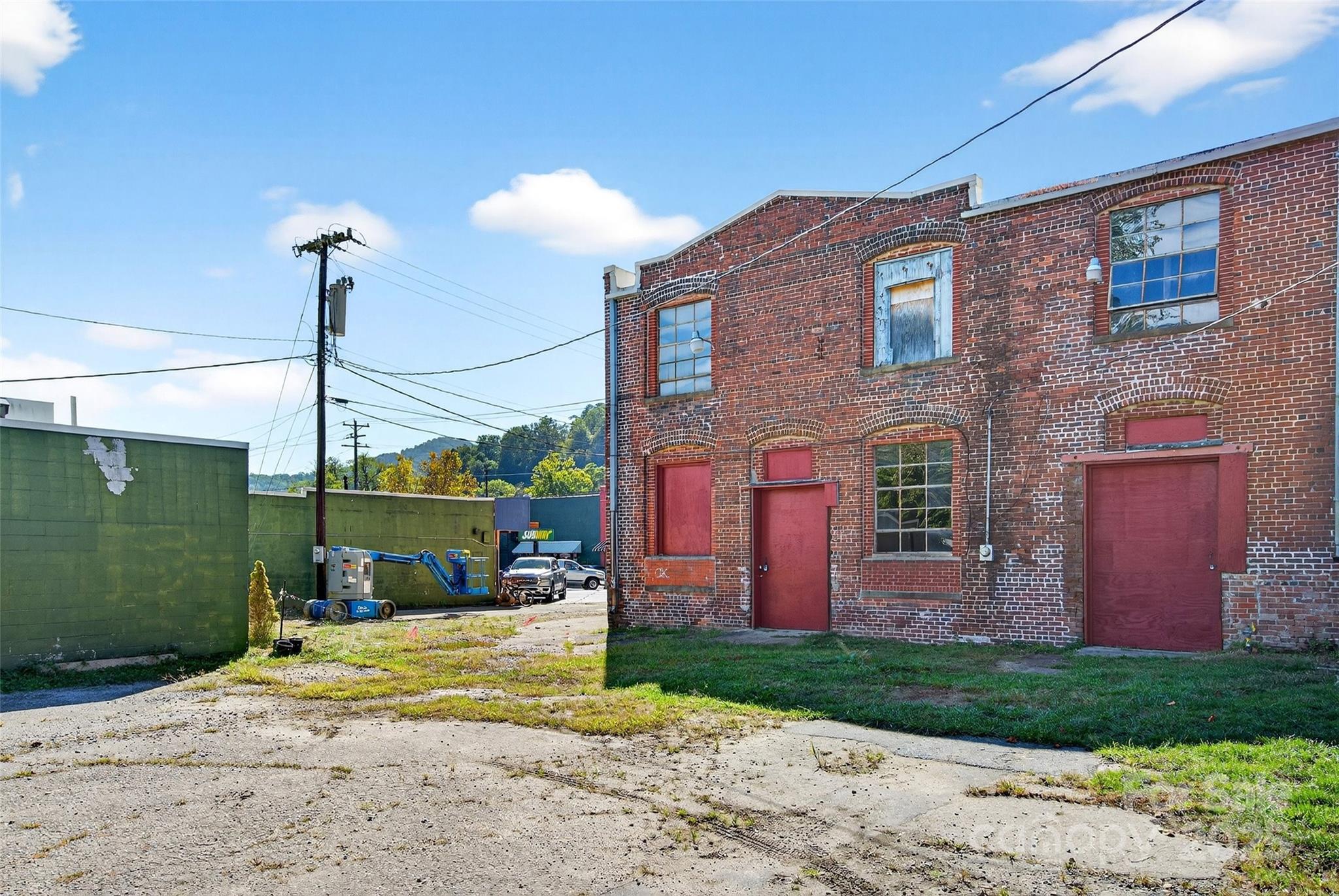 47 Catawba Avenue Property Photo 8