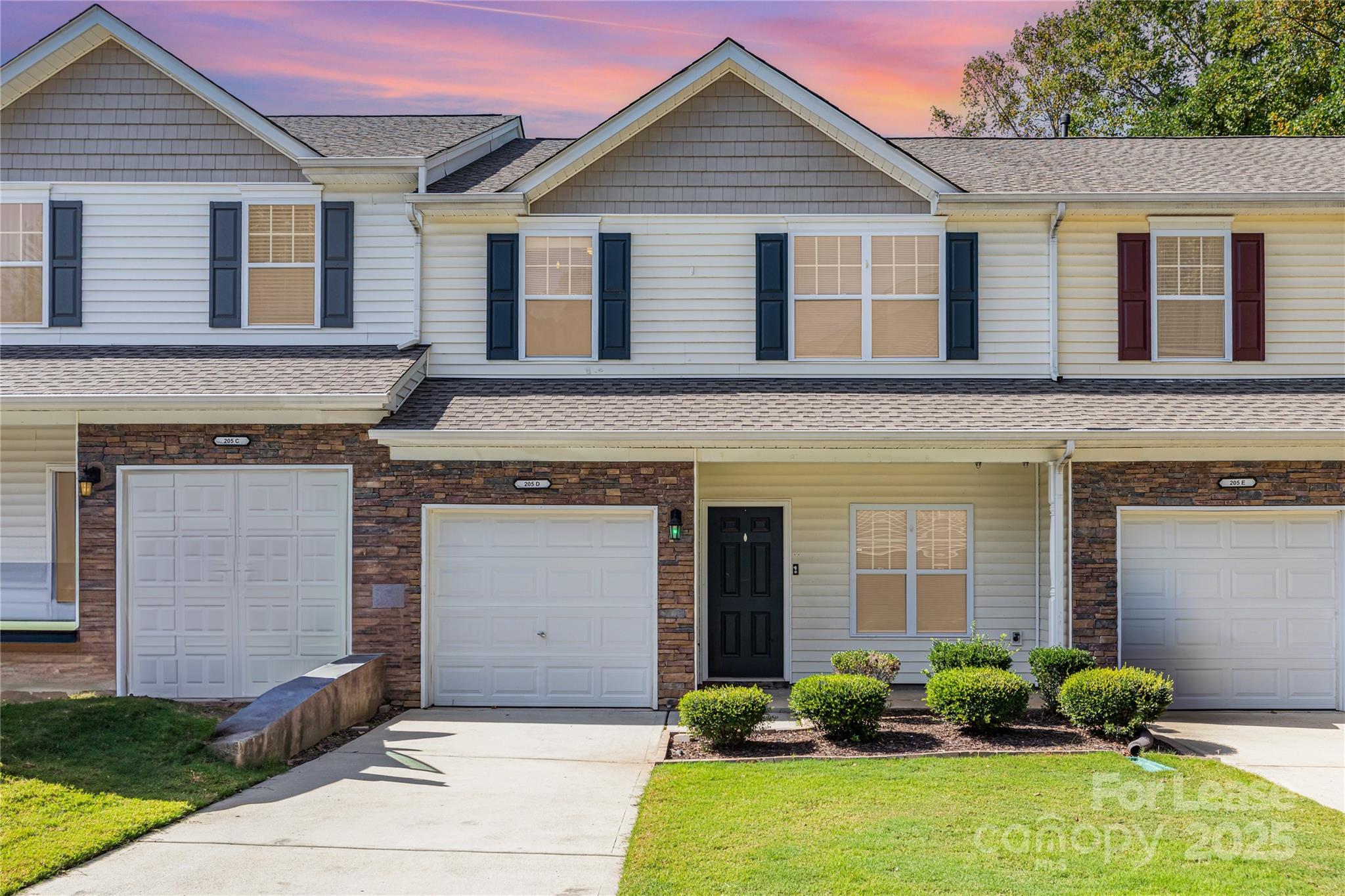 205 Limerick Road D Property Photo 1