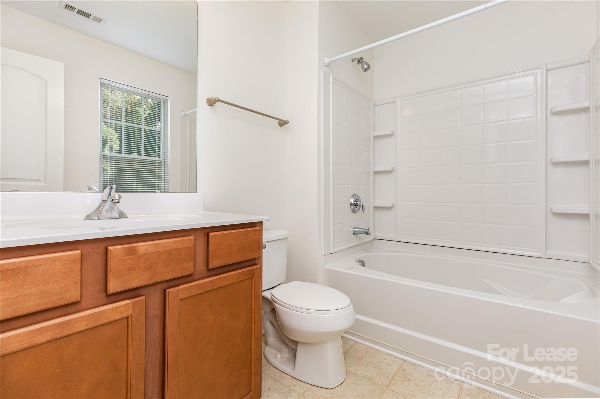 205 Limerick Road D Property Photo 23