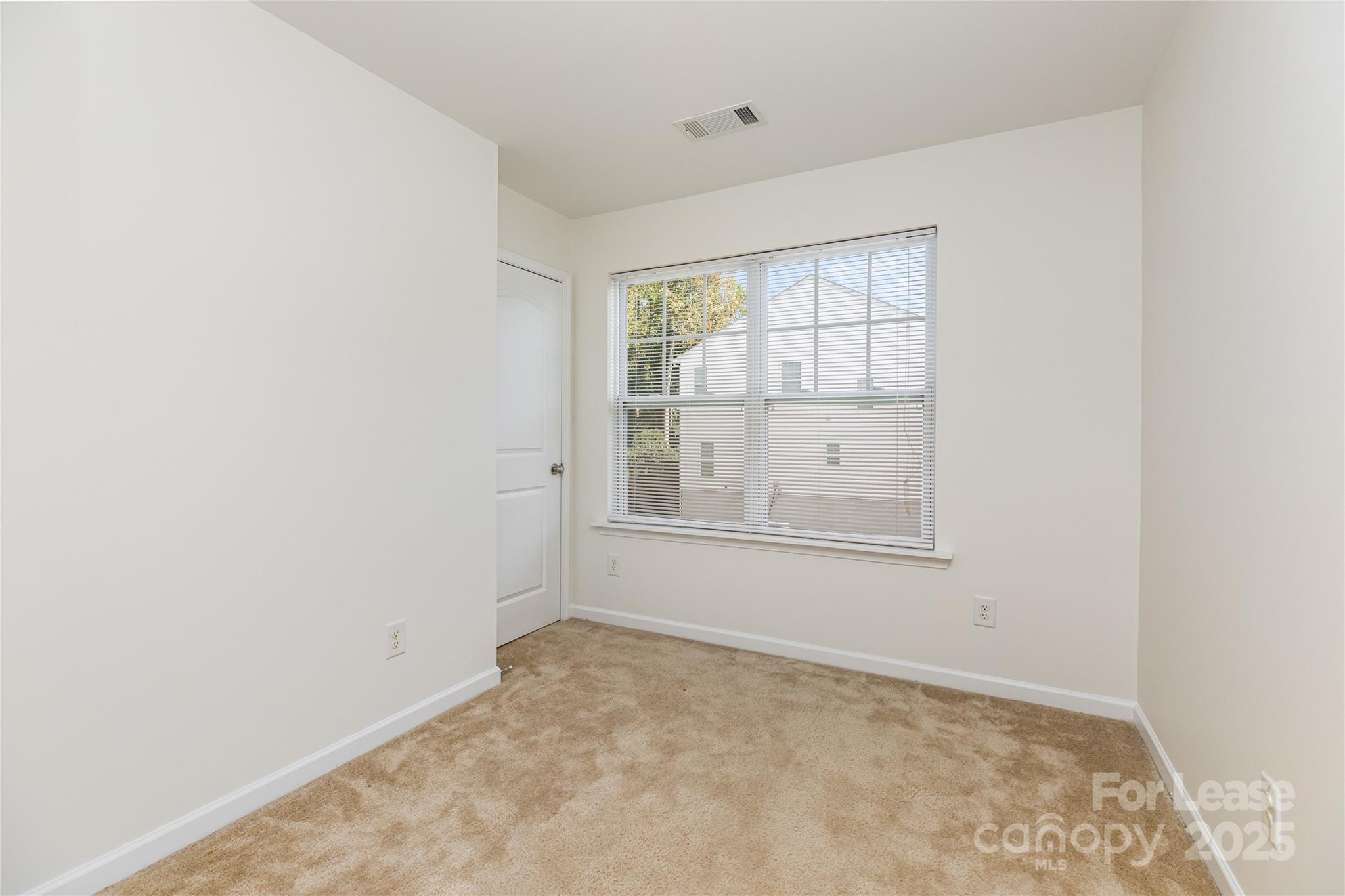 205 Limerick Road D Property Photo 24