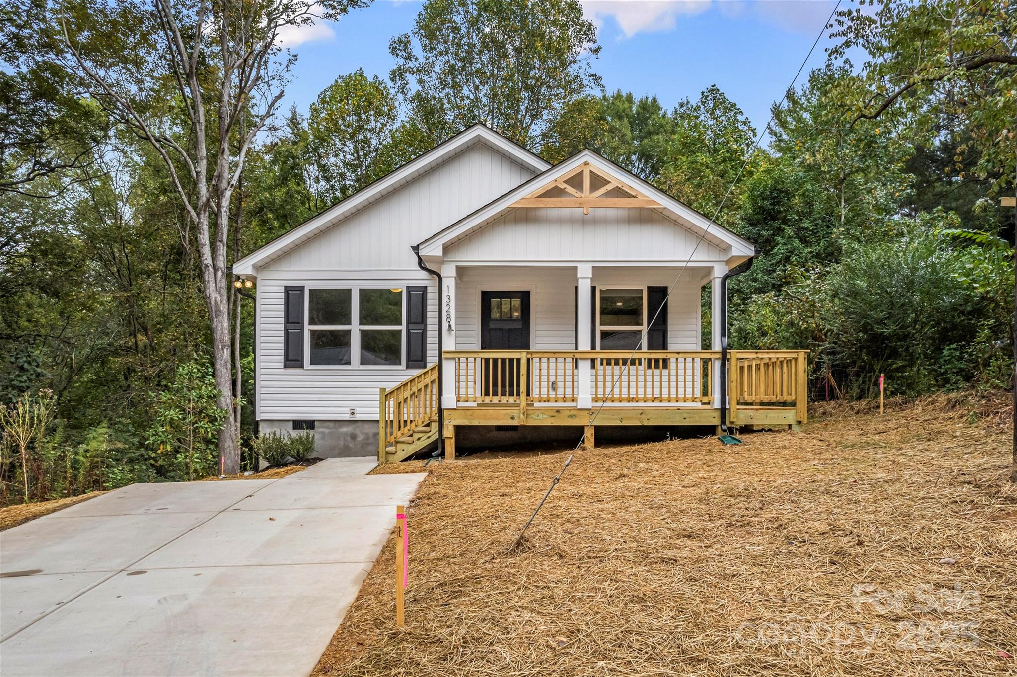 1328 Columbus Street Property Photo 1