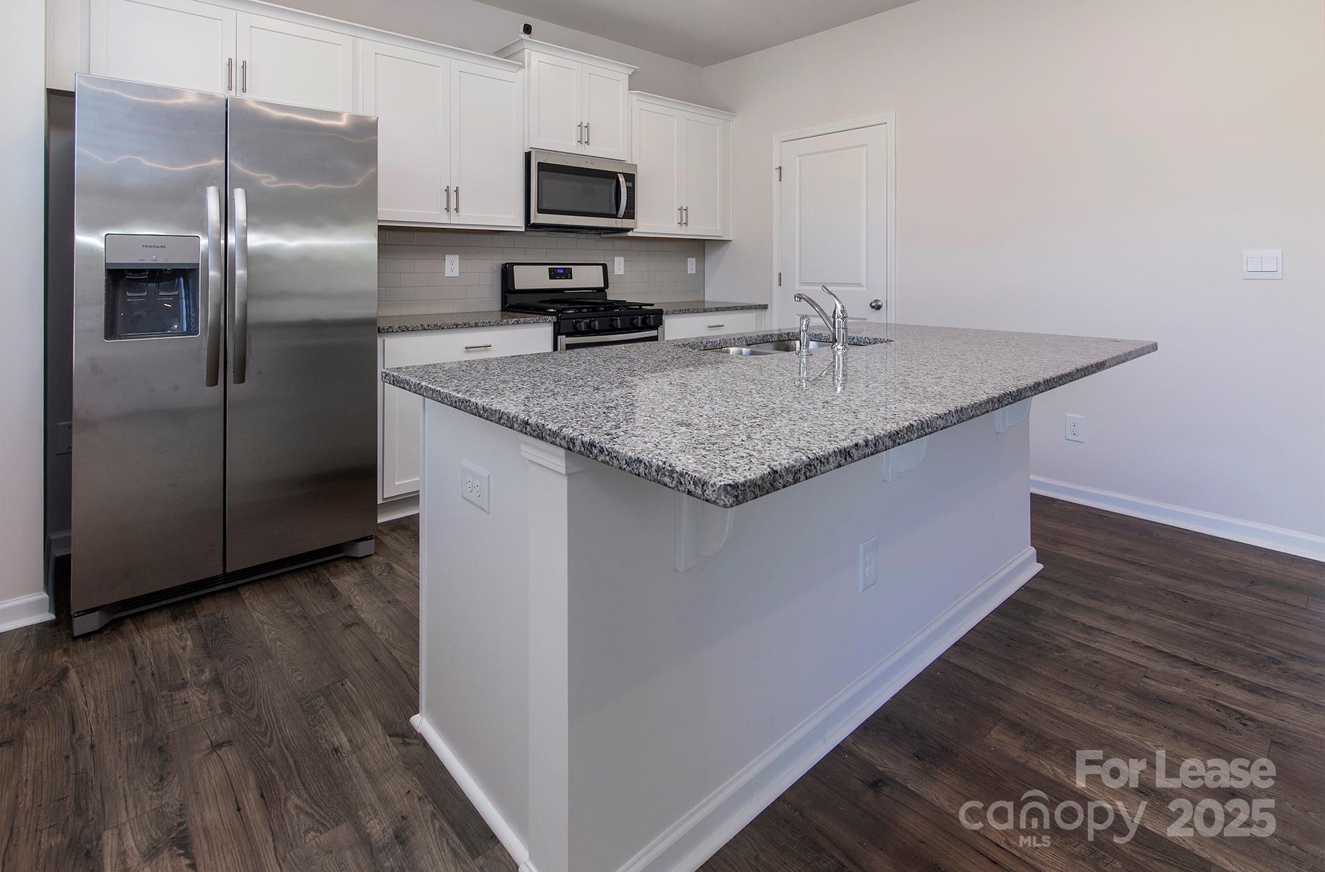 11105 Austin Estates Drive Property Photo 7