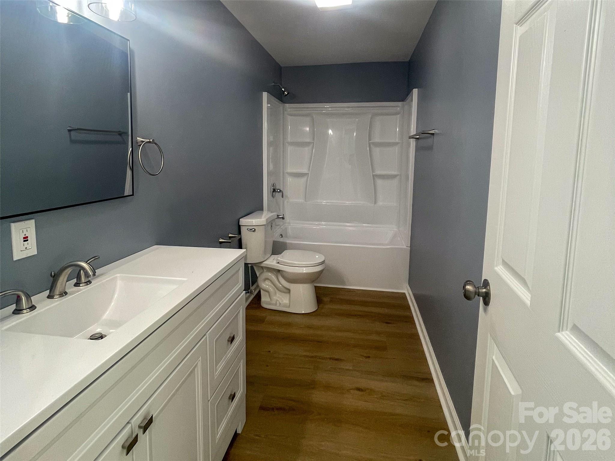 433 Clinton Avenue Property Photo 14