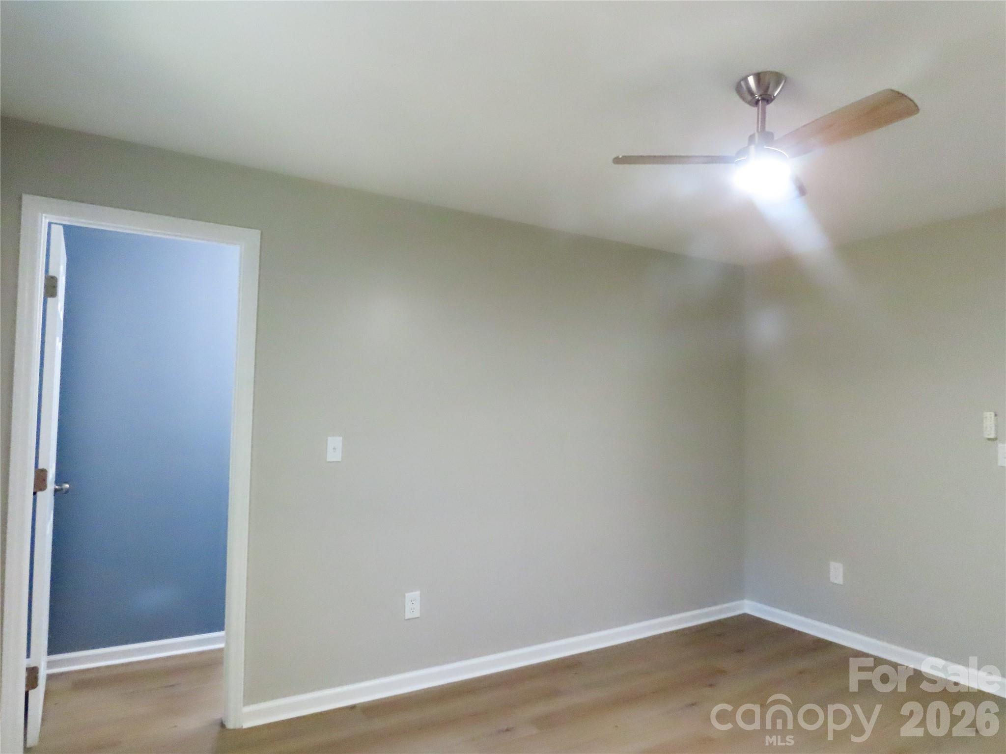 433 Clinton Avenue Property Photo 21