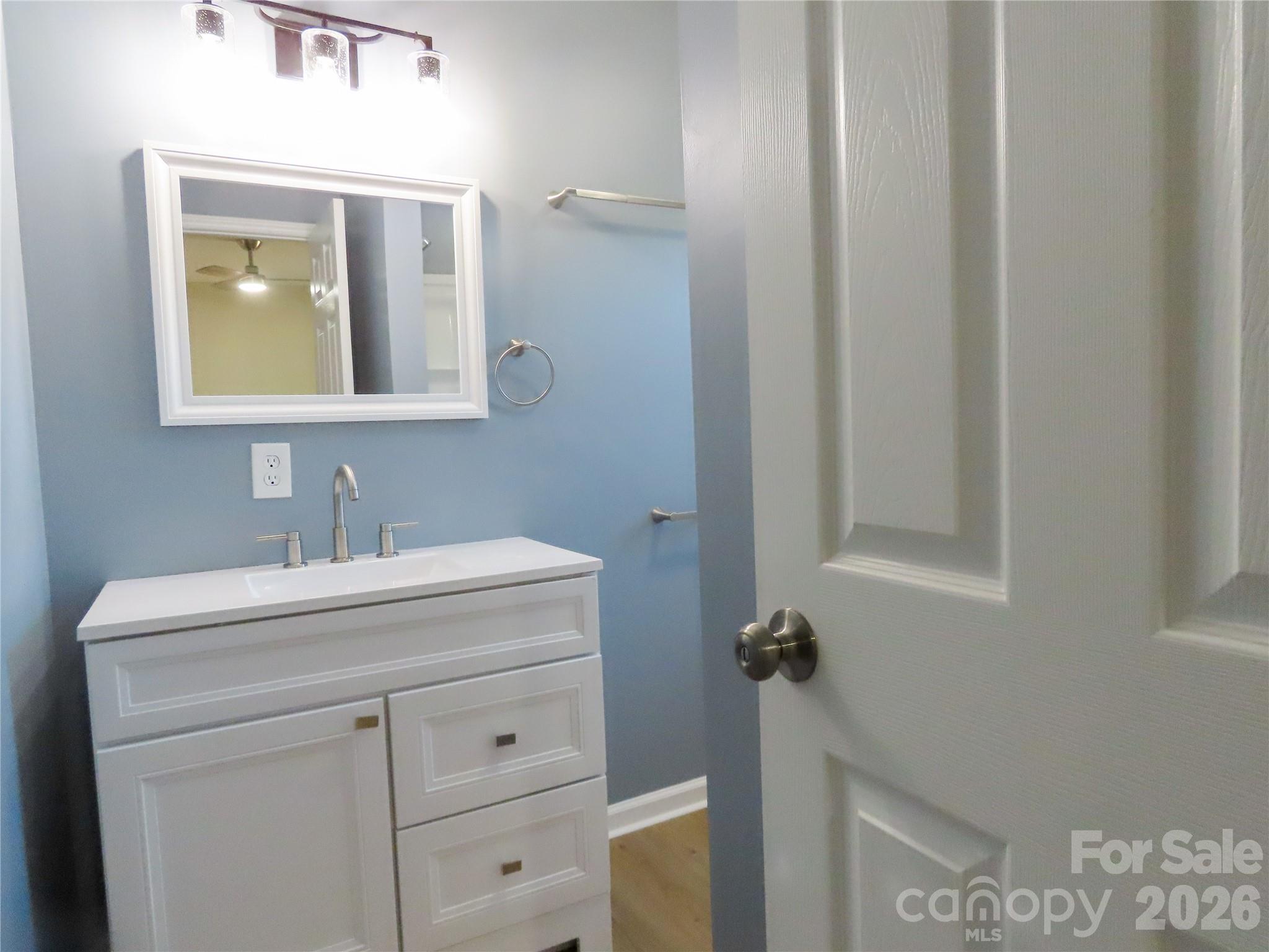 433 Clinton Avenue Property Photo 24
