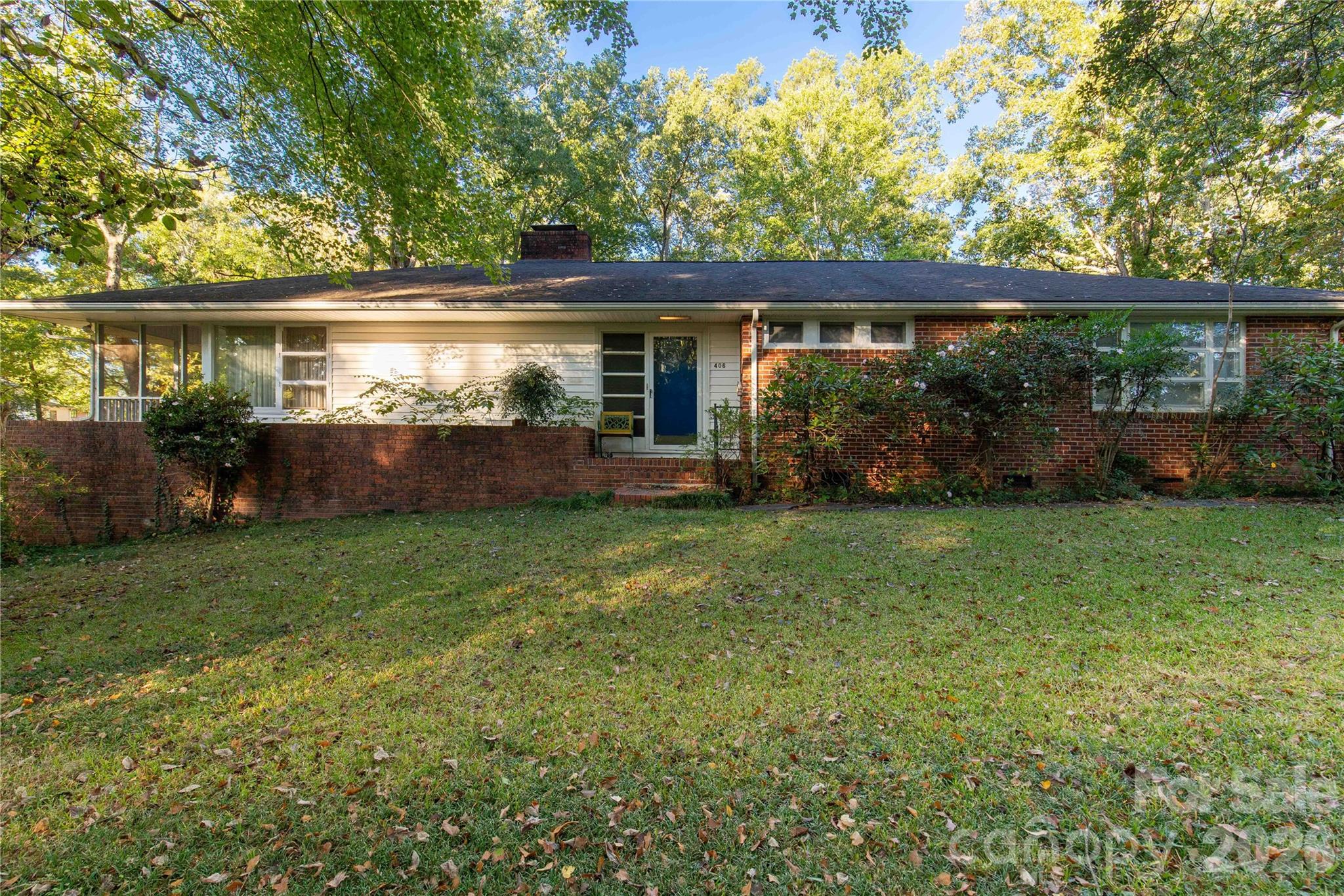 406 N Pine Street Property Photo 7