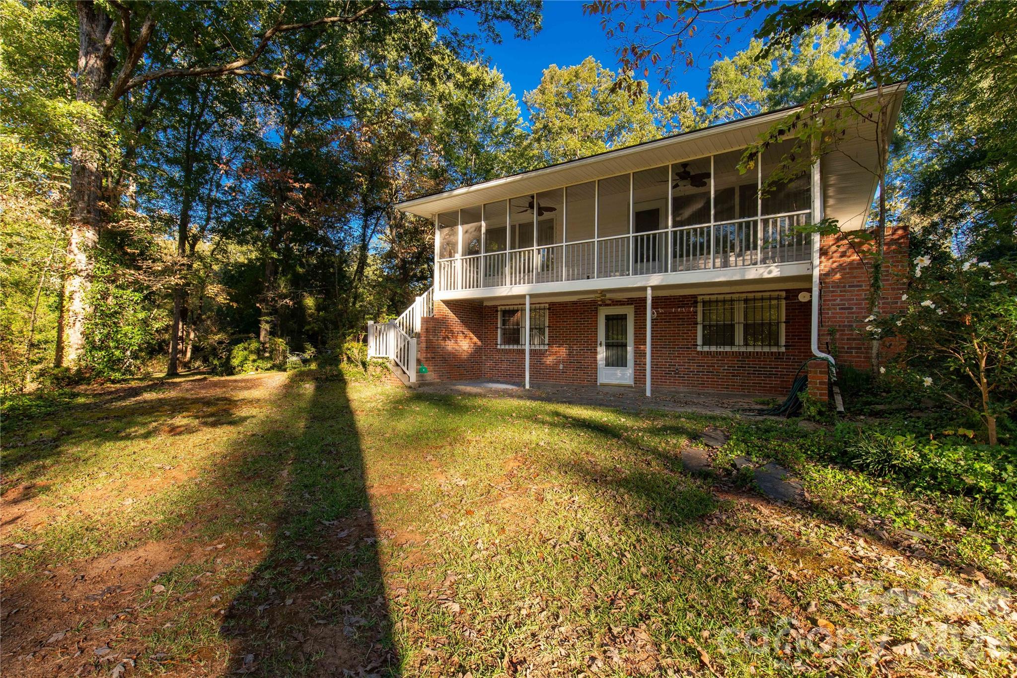 406 N Pine Street Property Photo 11