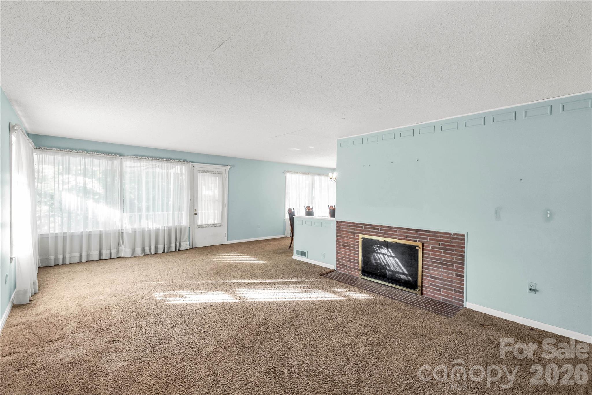 406 N Pine Street Property Photo 12
