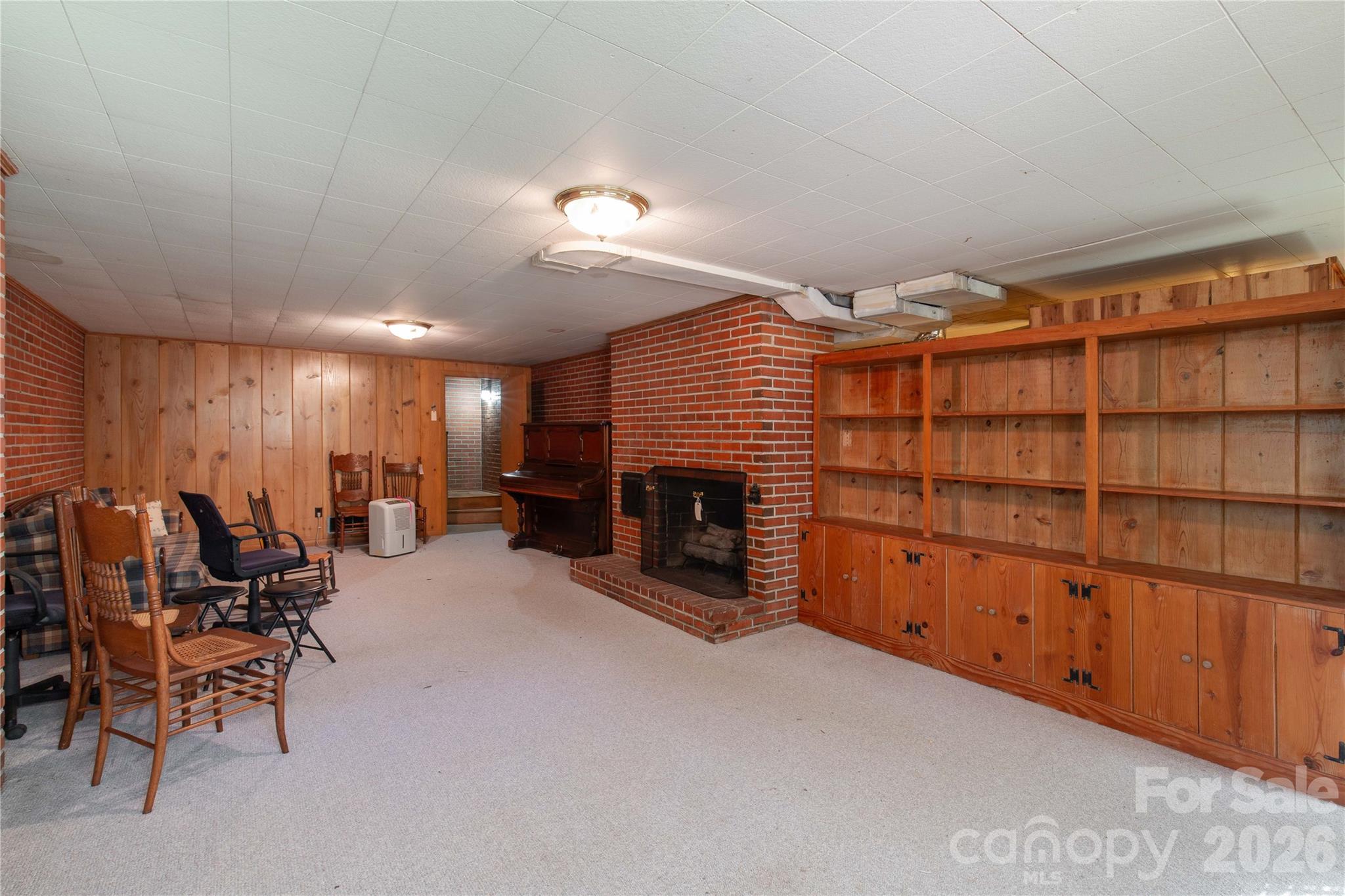 406 N Pine Street Property Photo 25