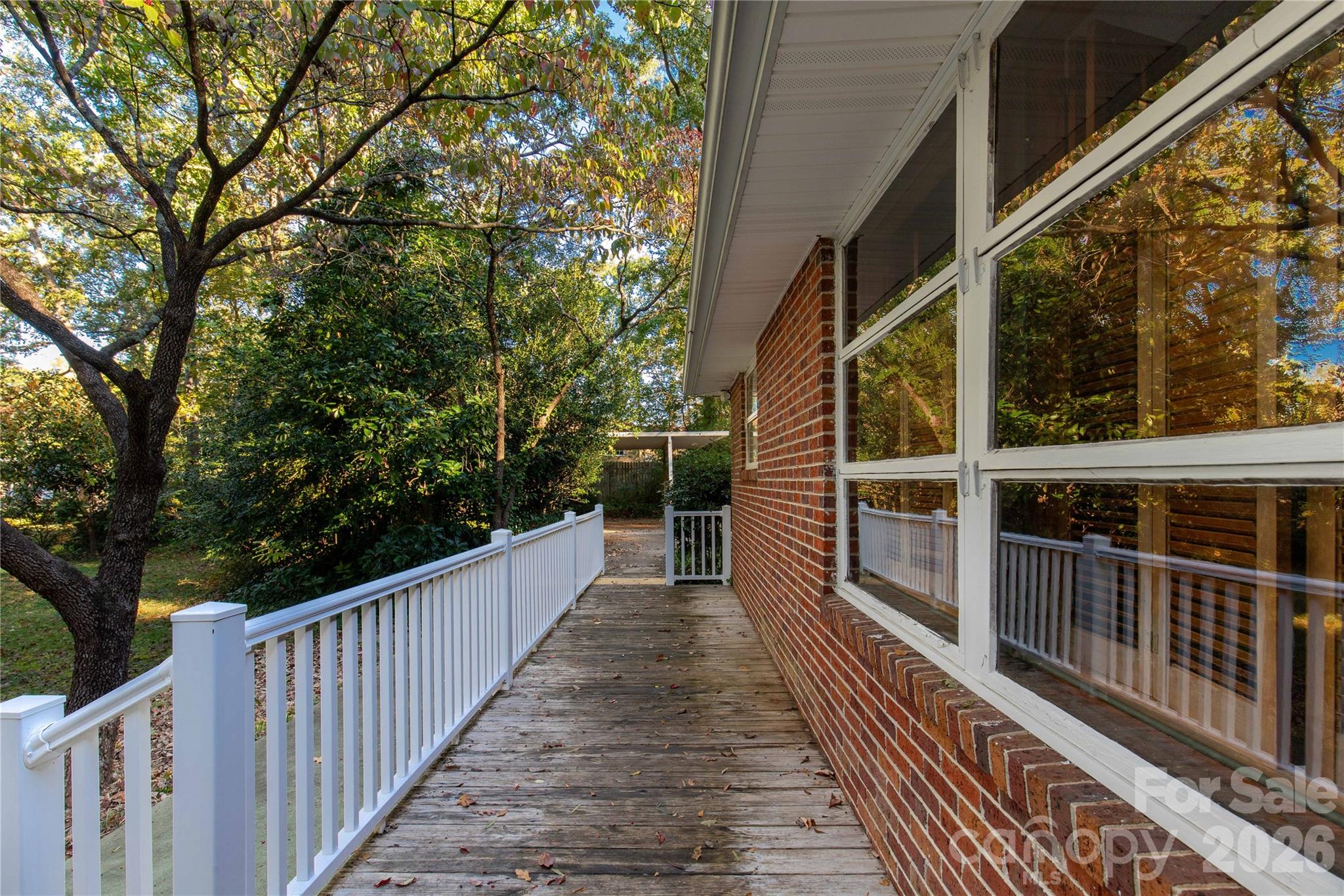 406 N Pine Street Property Photo 31